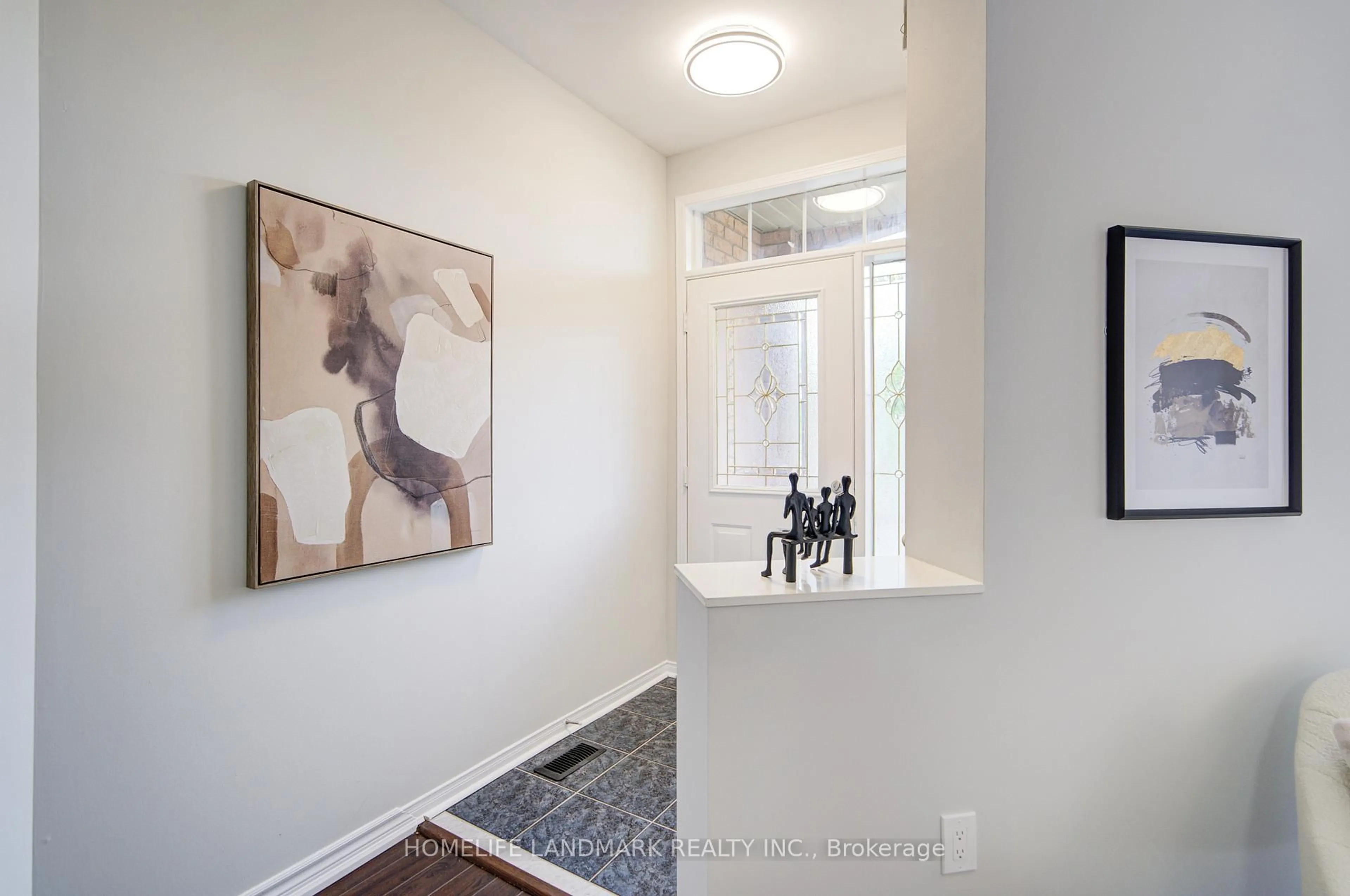 Indoor entryway for 27 Bur Oak Ave, Markham Ontario L6C 2E2
