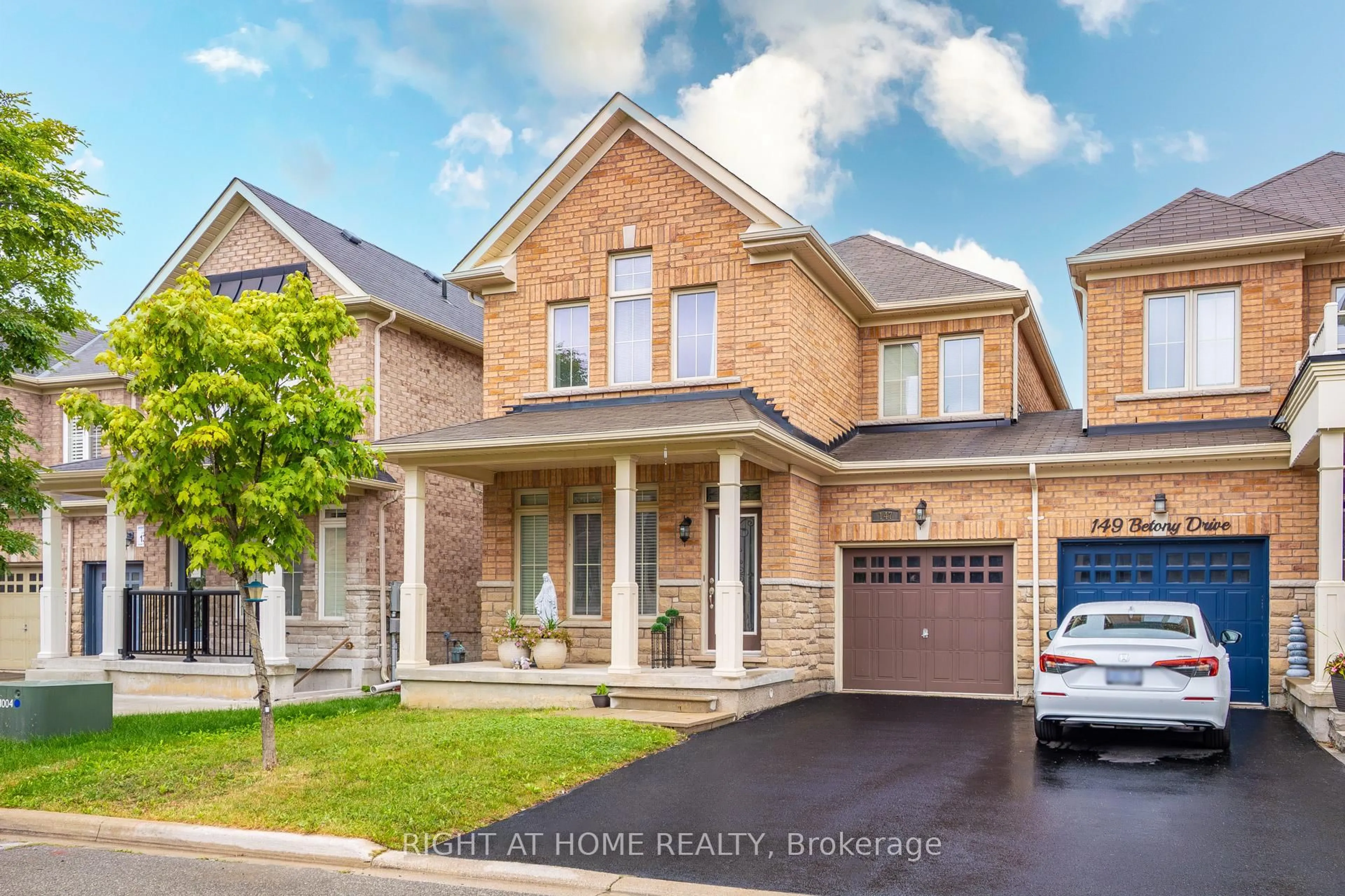 Home with brick exterior material, street for 147 Betony Dr, Richmond Hill Ontario L4E 0P3