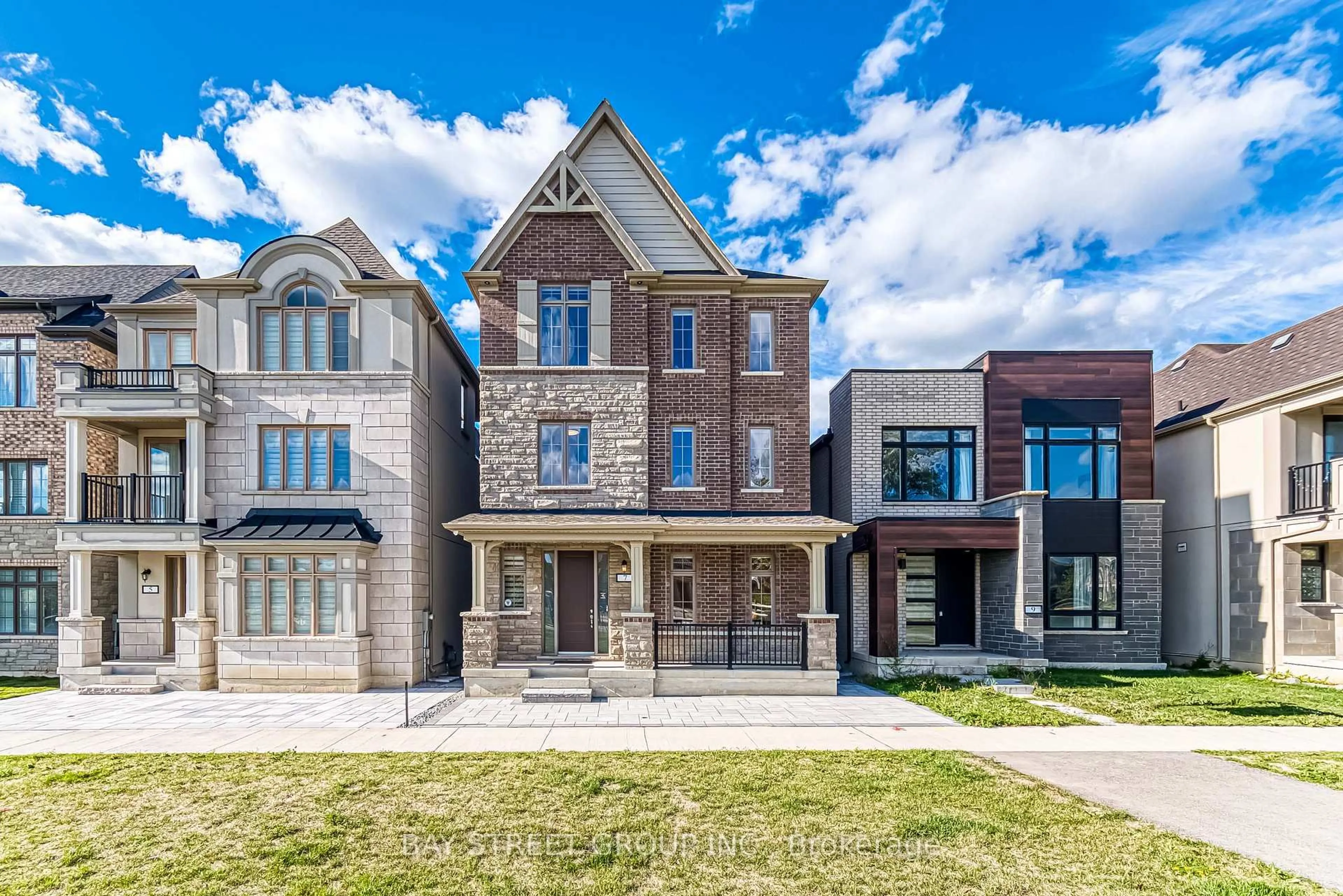 Home with brick exterior material, street for 7 Kohn Lane, Markham Ontario L6C 3J3