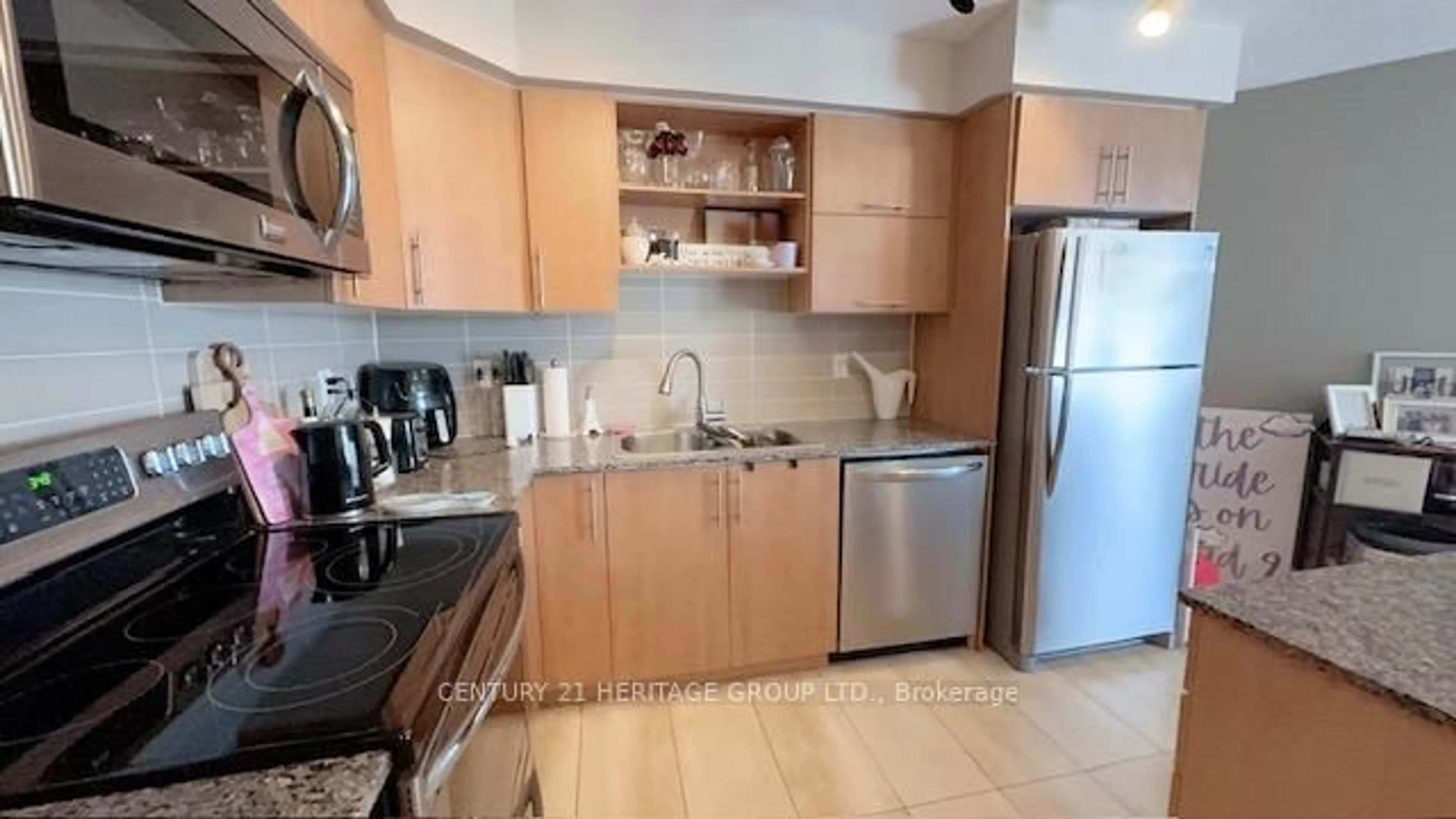Standard kitchen, unknown for 60 South Town Centre Blvd #320, Markham Ontario L6G 0C5
