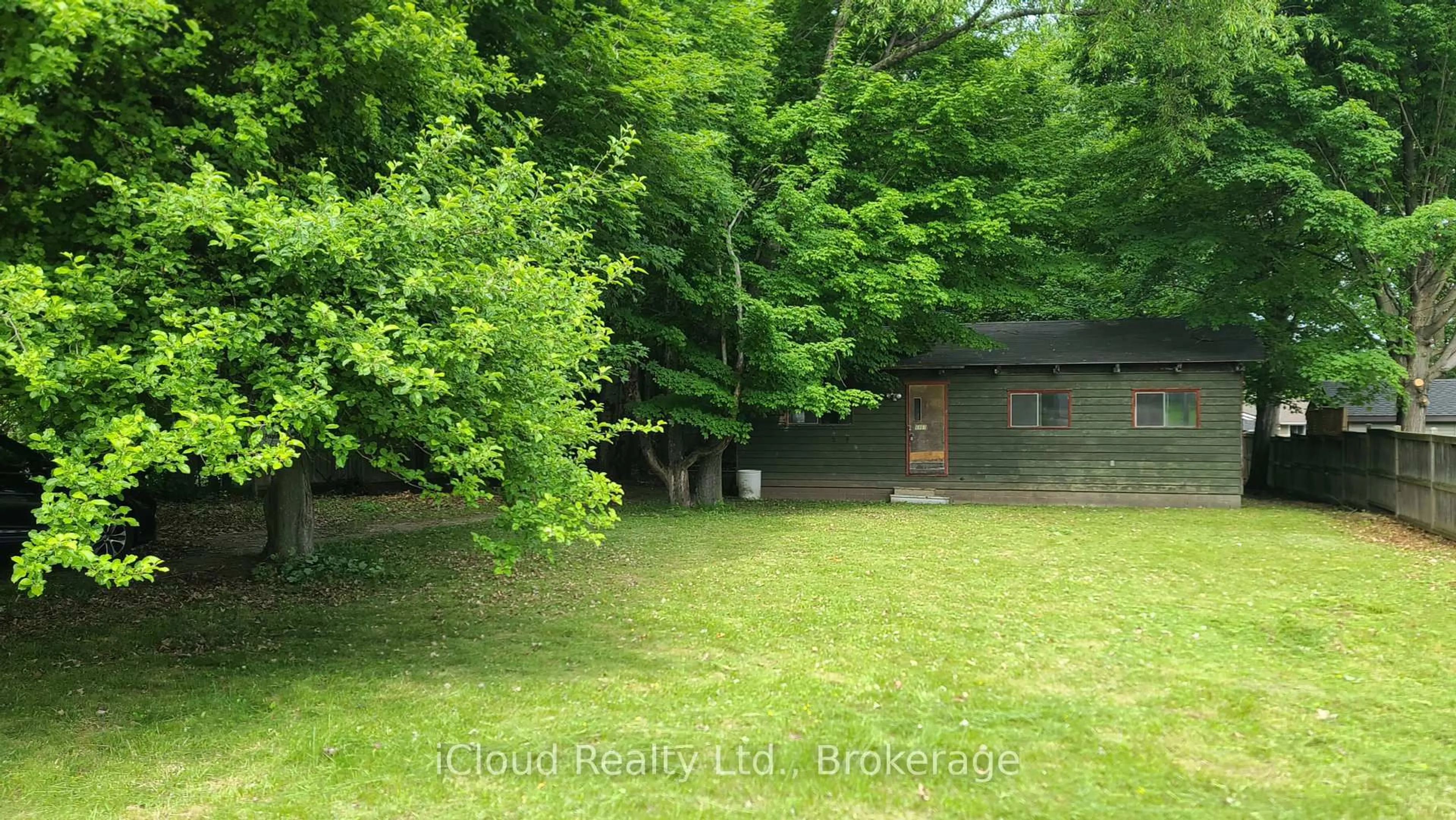 Unknown for 1997 ST. PAUL Rd, Innisfil Ontario L9S 1T6