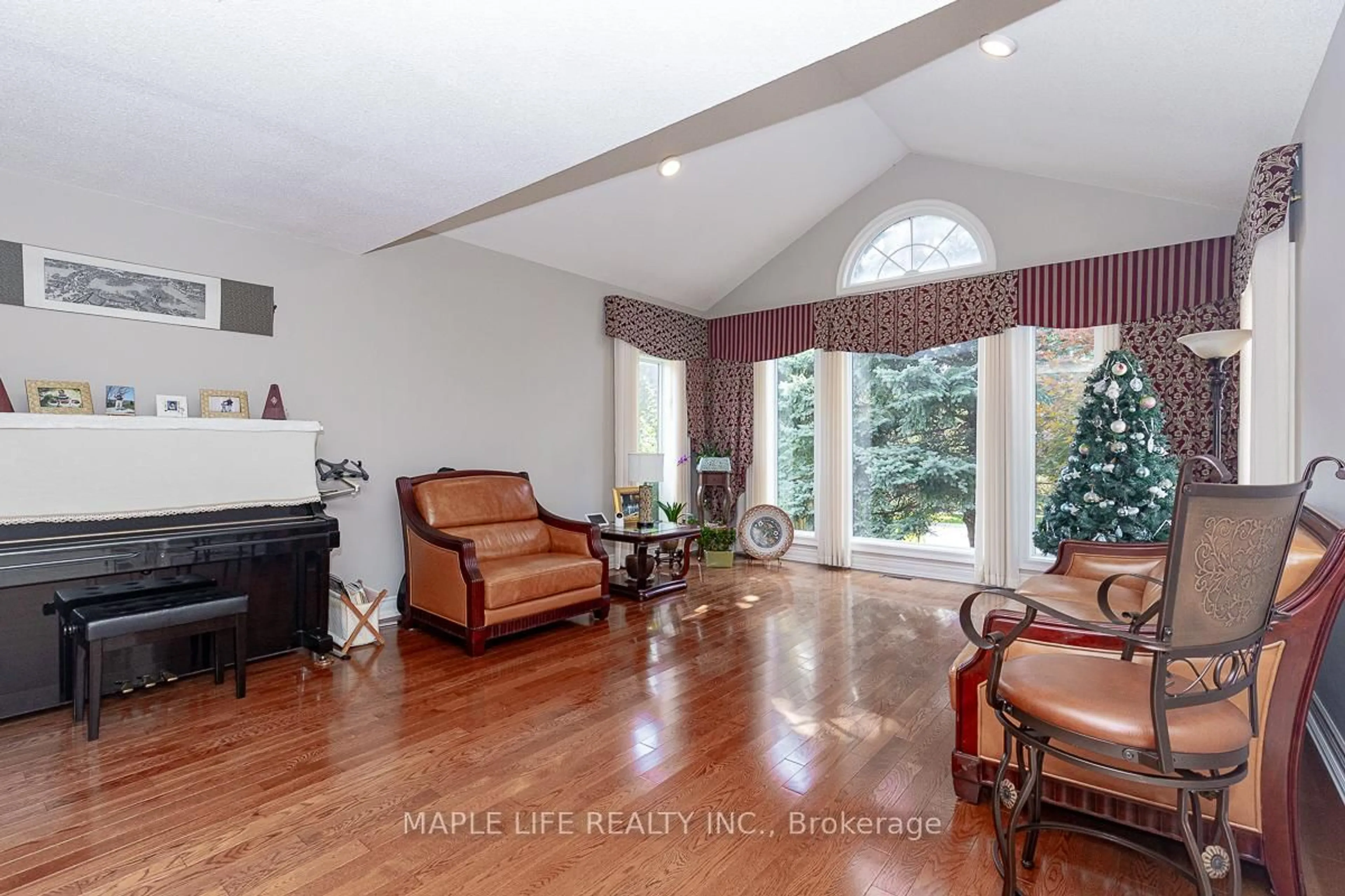 Unknown for 1 Elderwood Dr, Richmond Hill Ontario L4B 2X3