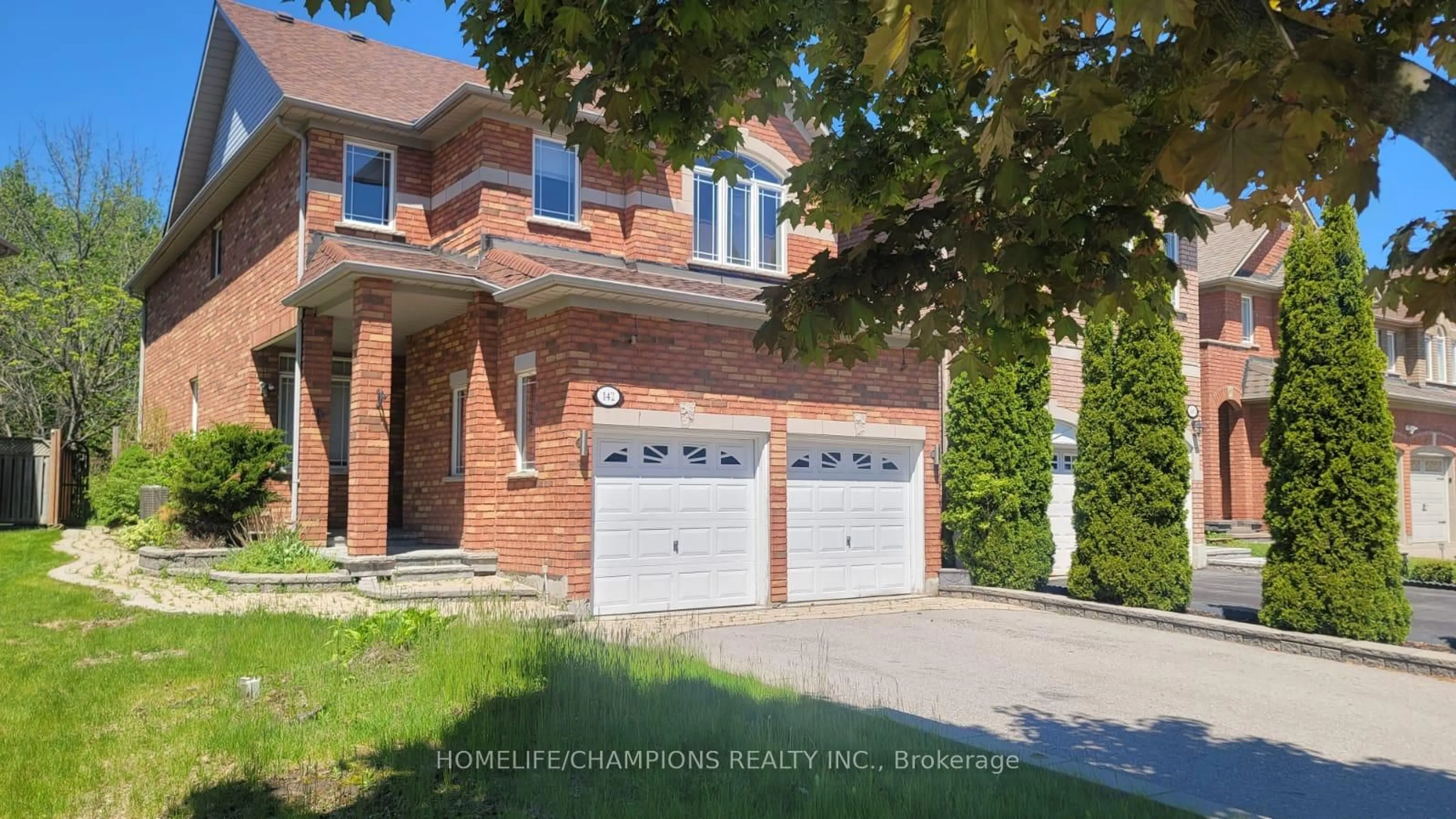 Home with brick exterior material, street for 142 Estate Garden Ave, Richmond Hill Ontario L4E 3X8