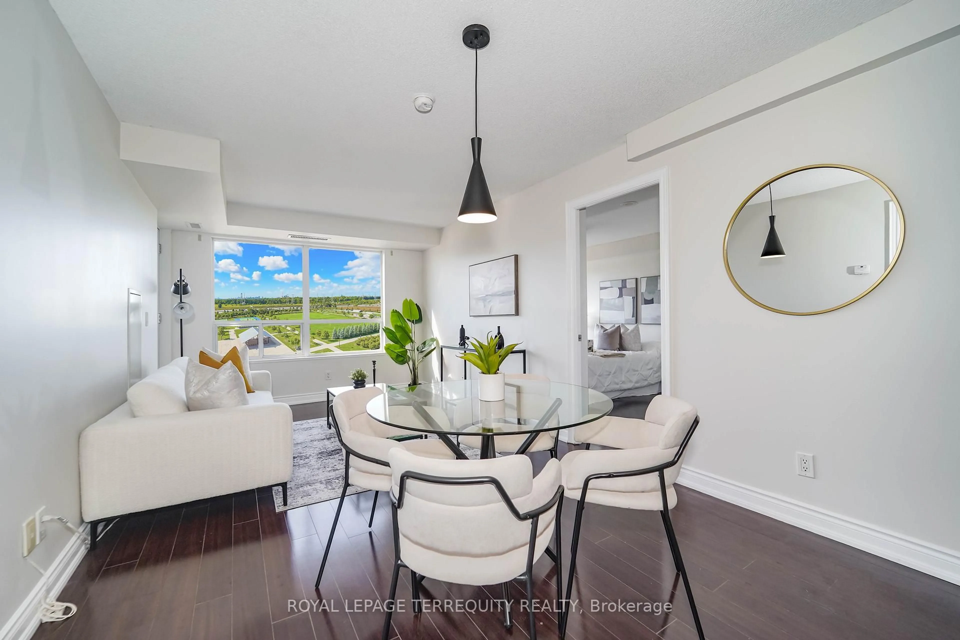 Dining room, unknown for 39 Galleria Pkwy #1011, Markham Ontario L3T 0A6