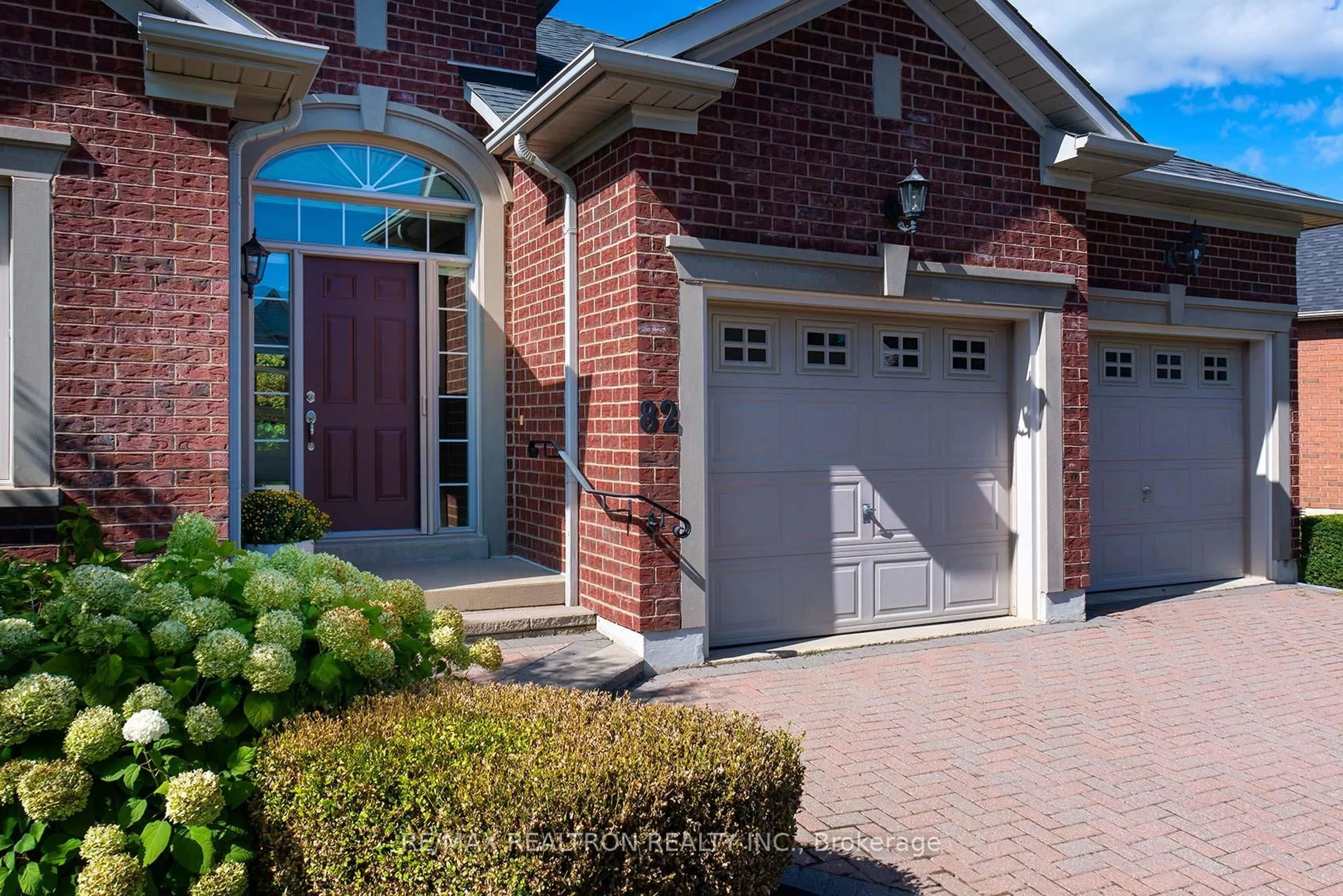 Home with brick exterior material, street for 82 Braid Bend #152, Whitchurch-Stouffville Ontario L4A 1R7
