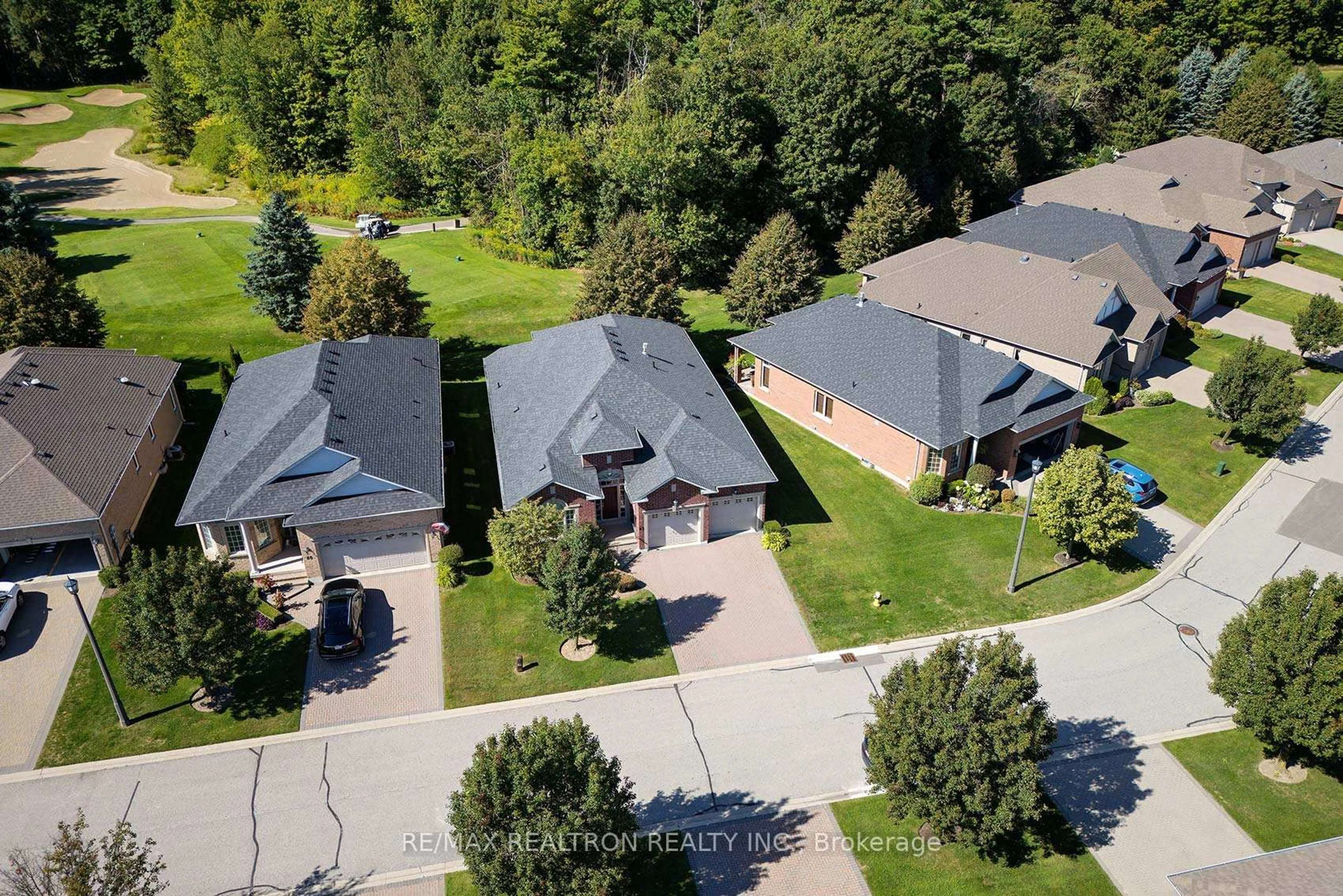 A pic from outside/outdoor area/front of a property/back of a property/a pic from drone, street for 82 Braid Bend #152, Whitchurch-Stouffville Ontario L4A 1R7