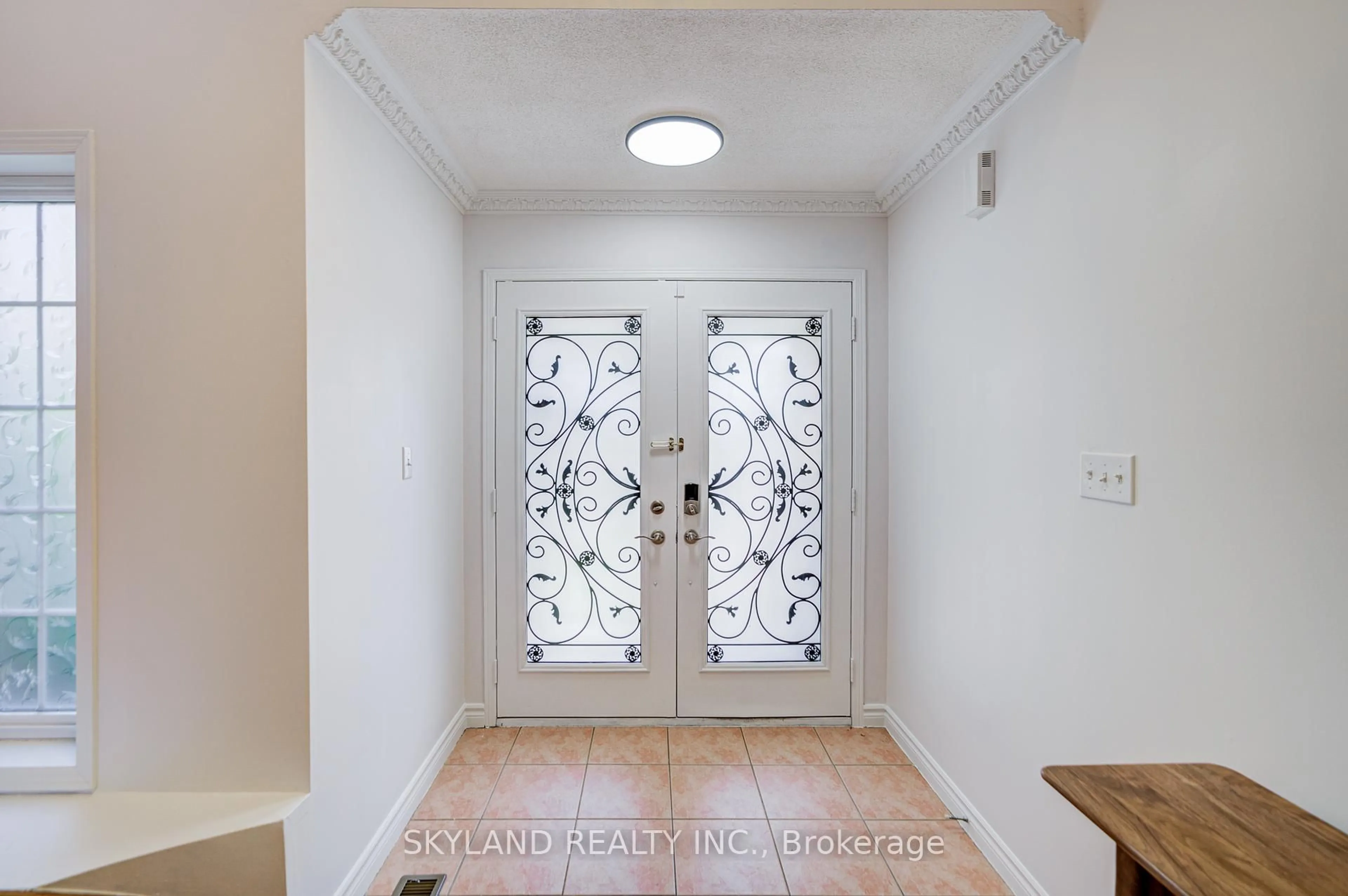 Indoor entryway for 78 Monteith Cres, Vaughan Ontario L6A 3M9