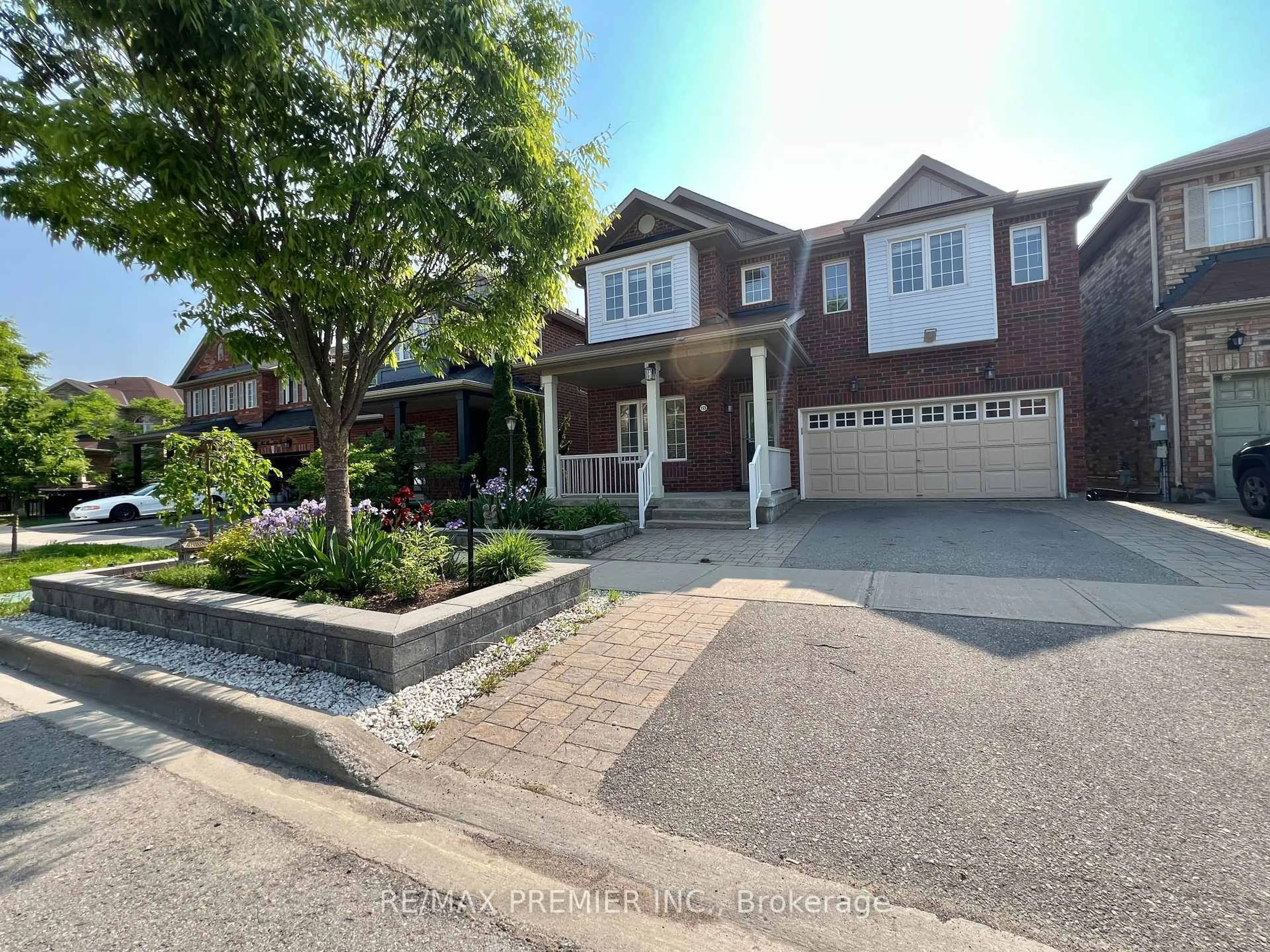 Home with brick exterior material, street for 155 Penndutch Circ, Whitchurch-Stouffville Ontario L4A 0N9