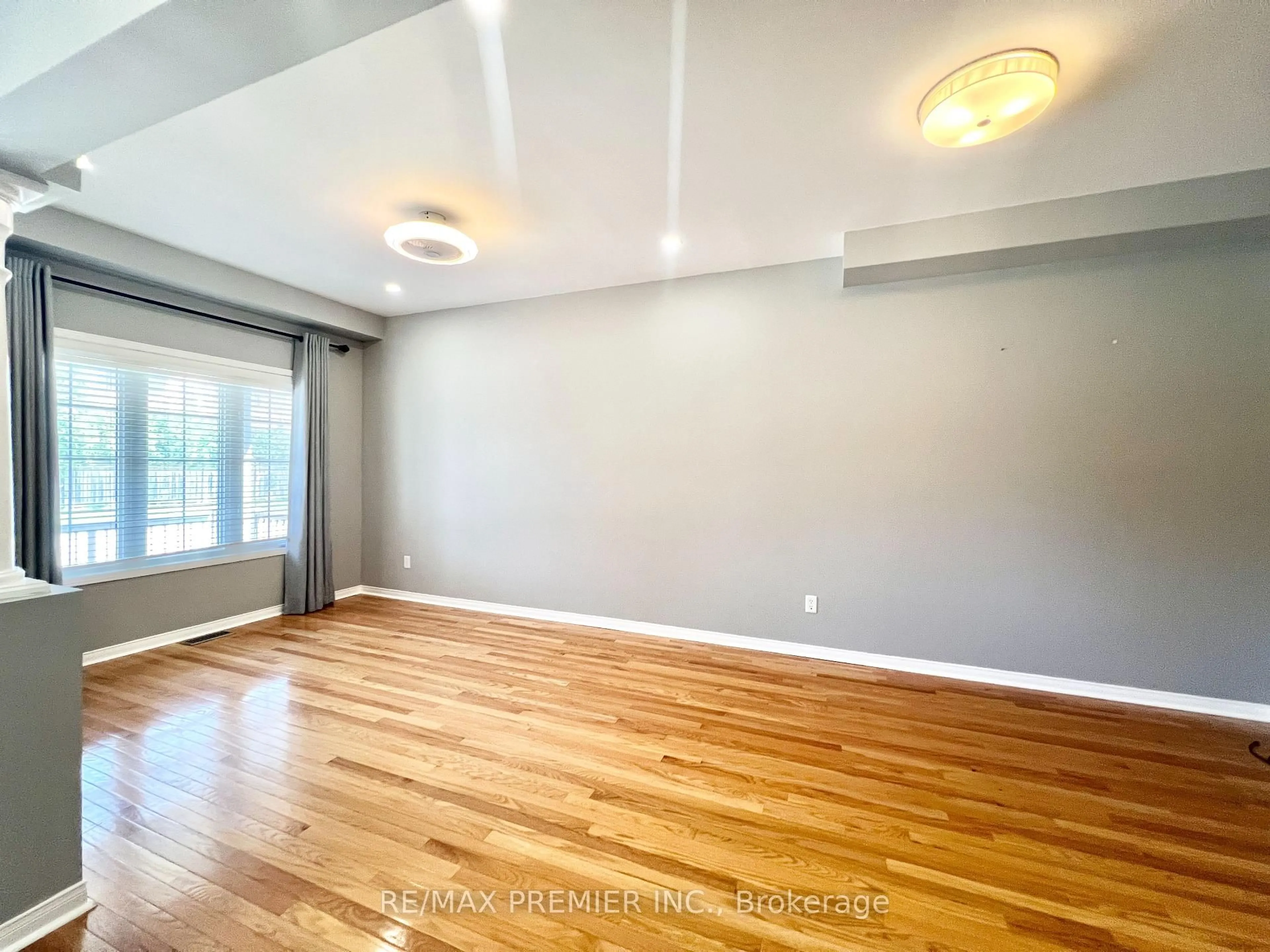 A pic of a room for 155 Penndutch Circ, Whitchurch-Stouffville Ontario L4A 0N9
