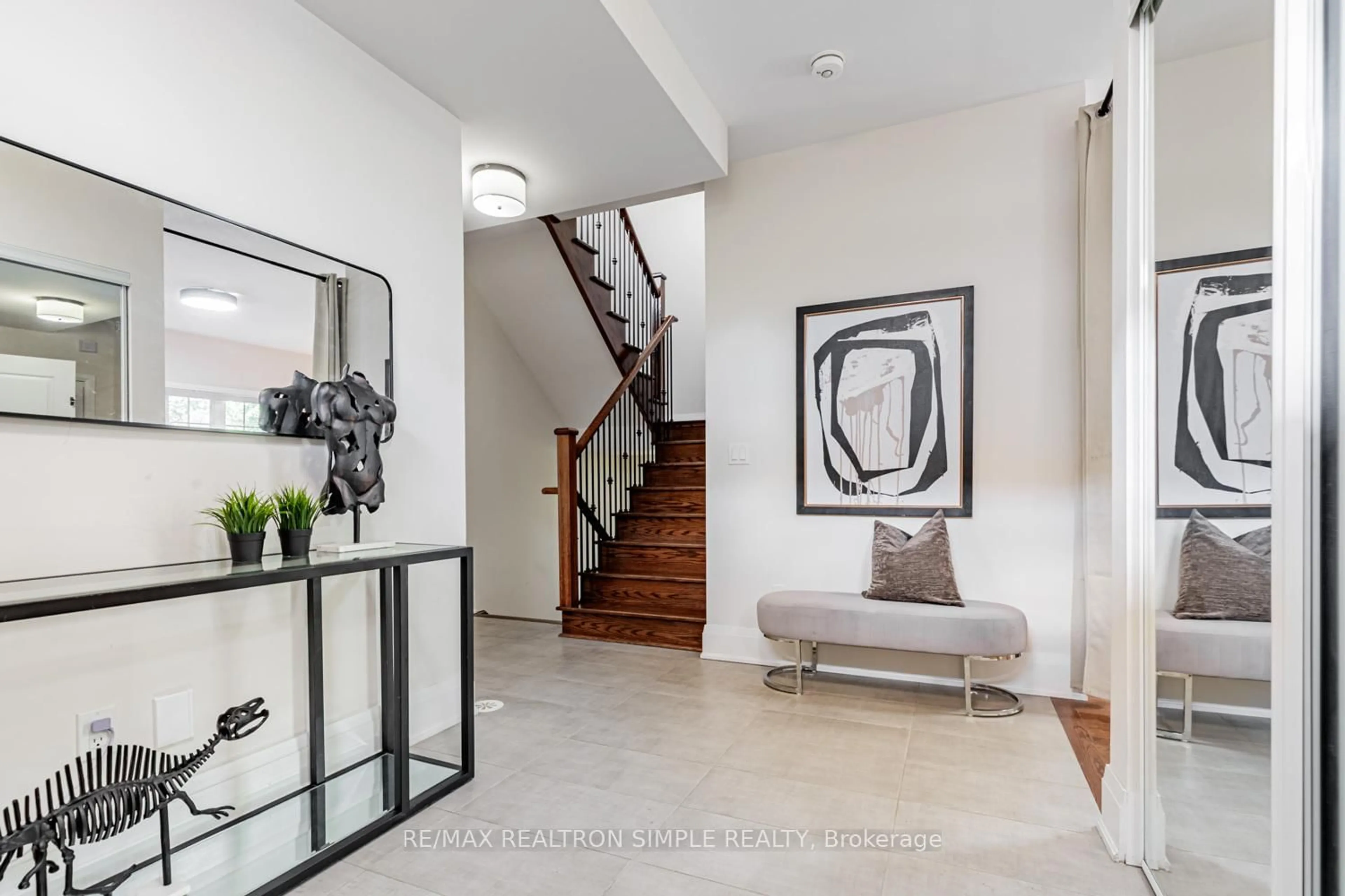 Indoor entryway for 16 American Elm Way, Markham Ontario L3R 1L6