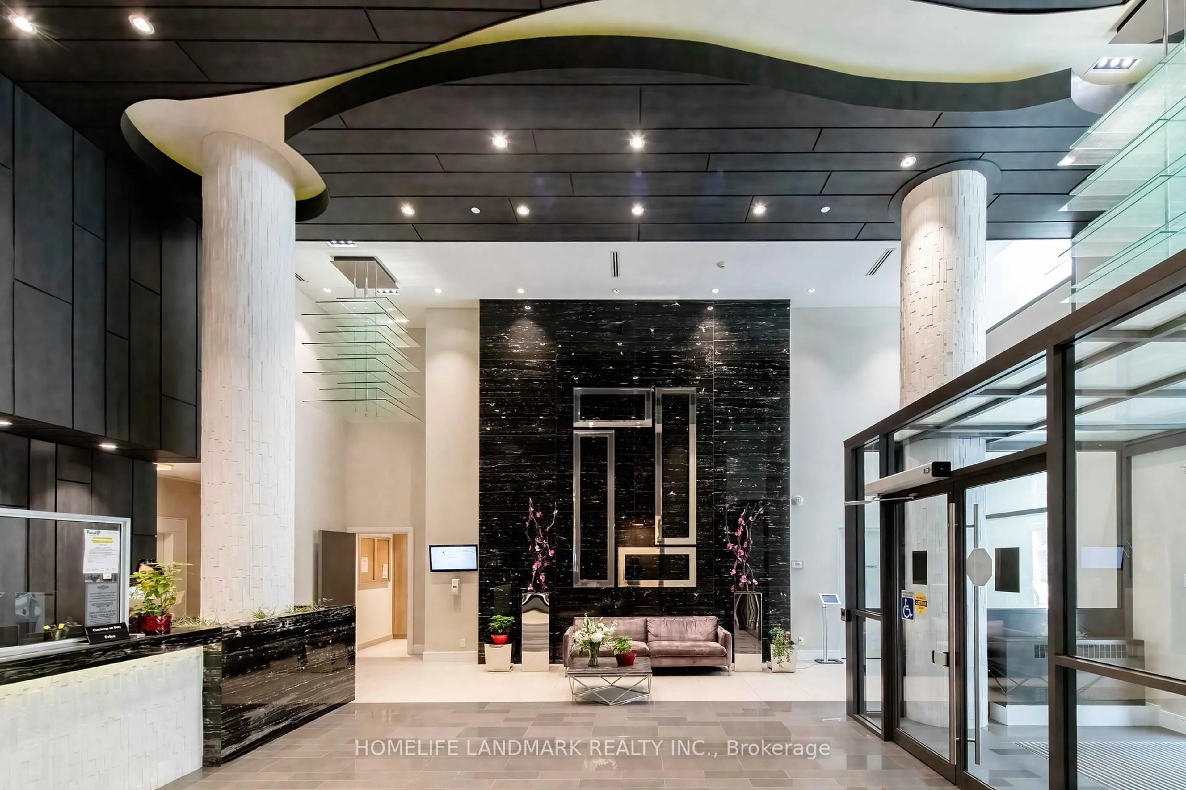 Lobby for 9191 Yonge St #607, Richmond Hill Ontario L4C 1E2