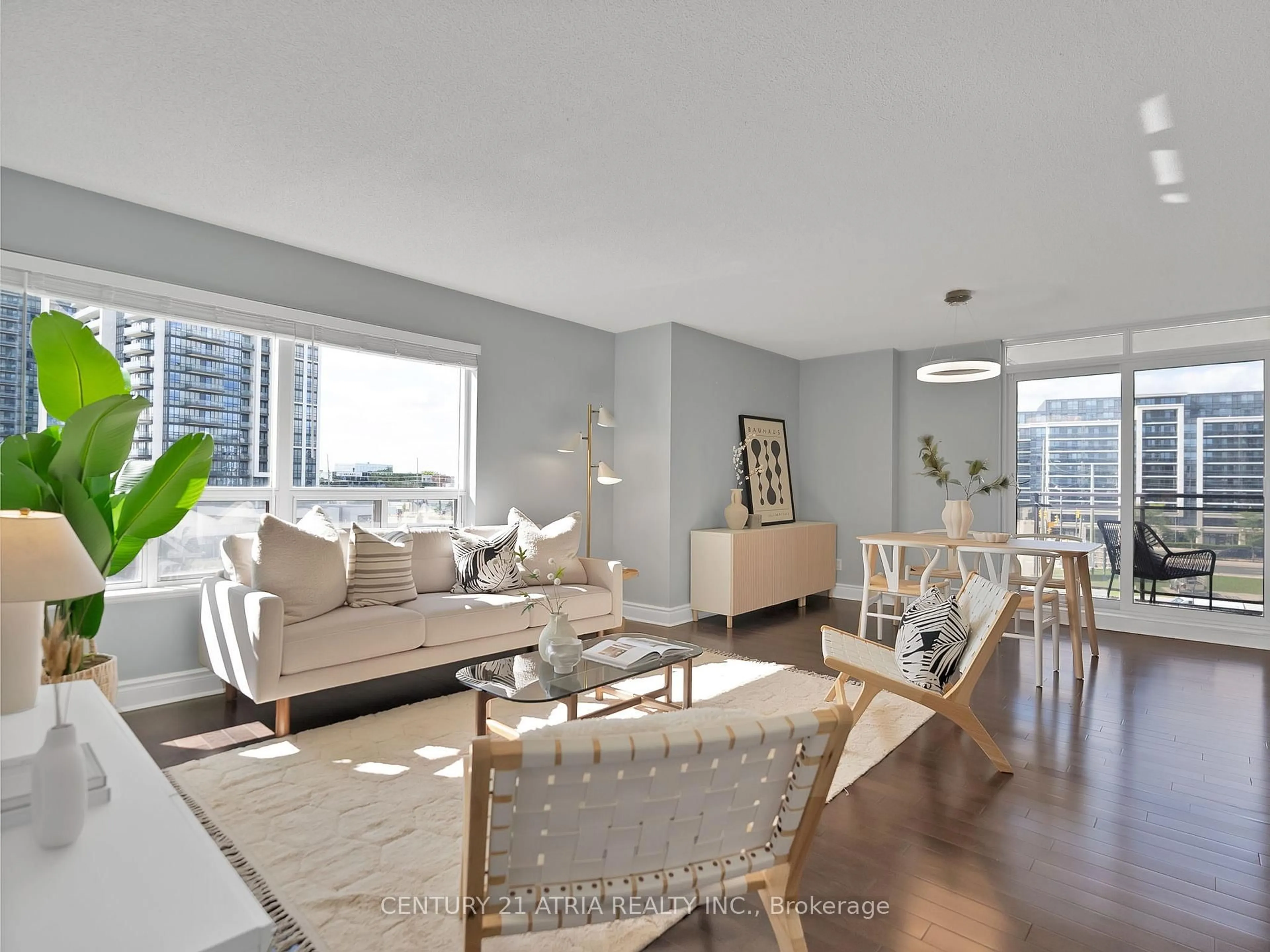 Living room with furniture, unknown for 51 Saddlecreek Dr #610, Markham Ontario L3T 7Z1