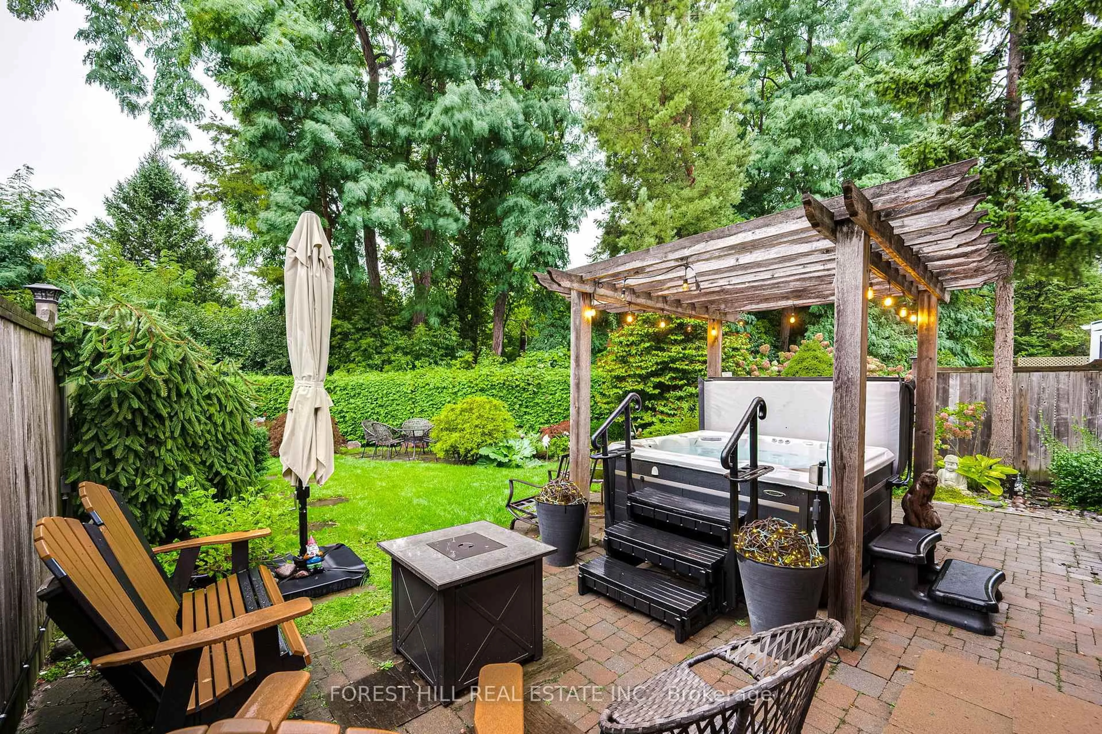 Patio, forest/trees view for 168 Borrows St, Vaughan Ontario L4J 2W8