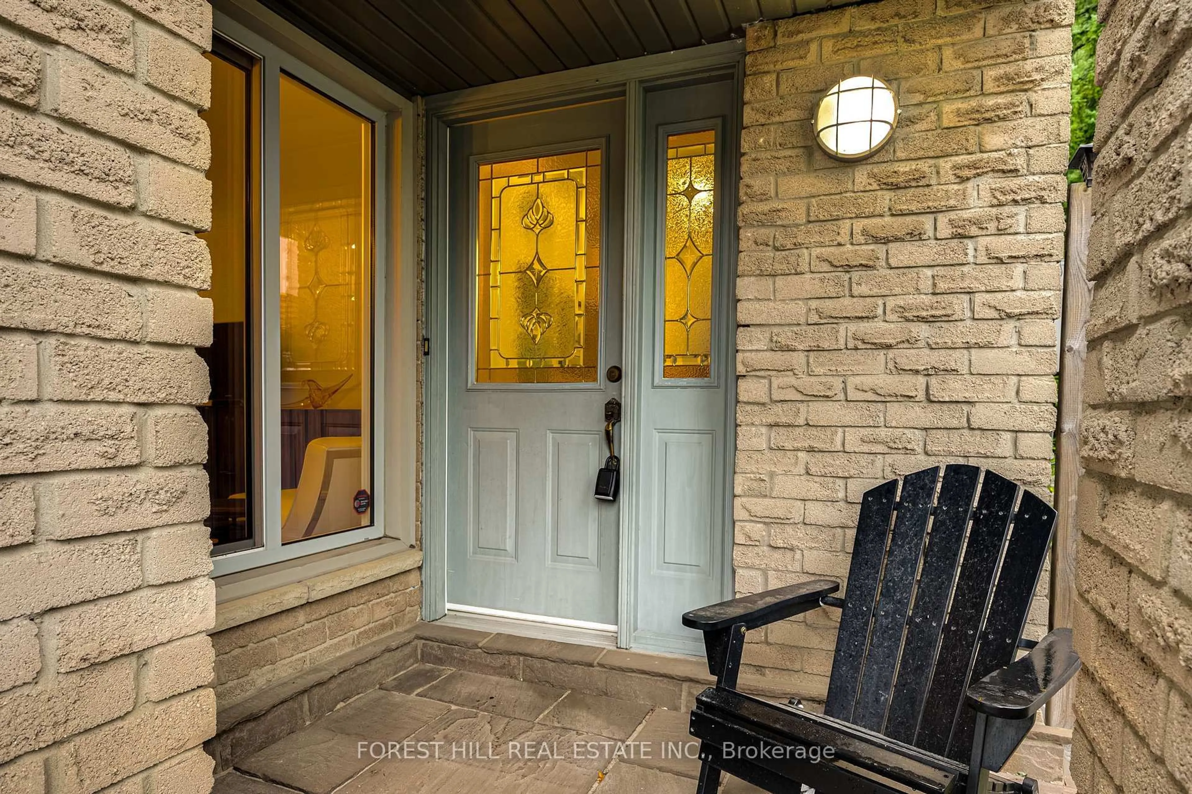 Indoor entryway for 168 Borrows St, Vaughan Ontario L4J 2W8