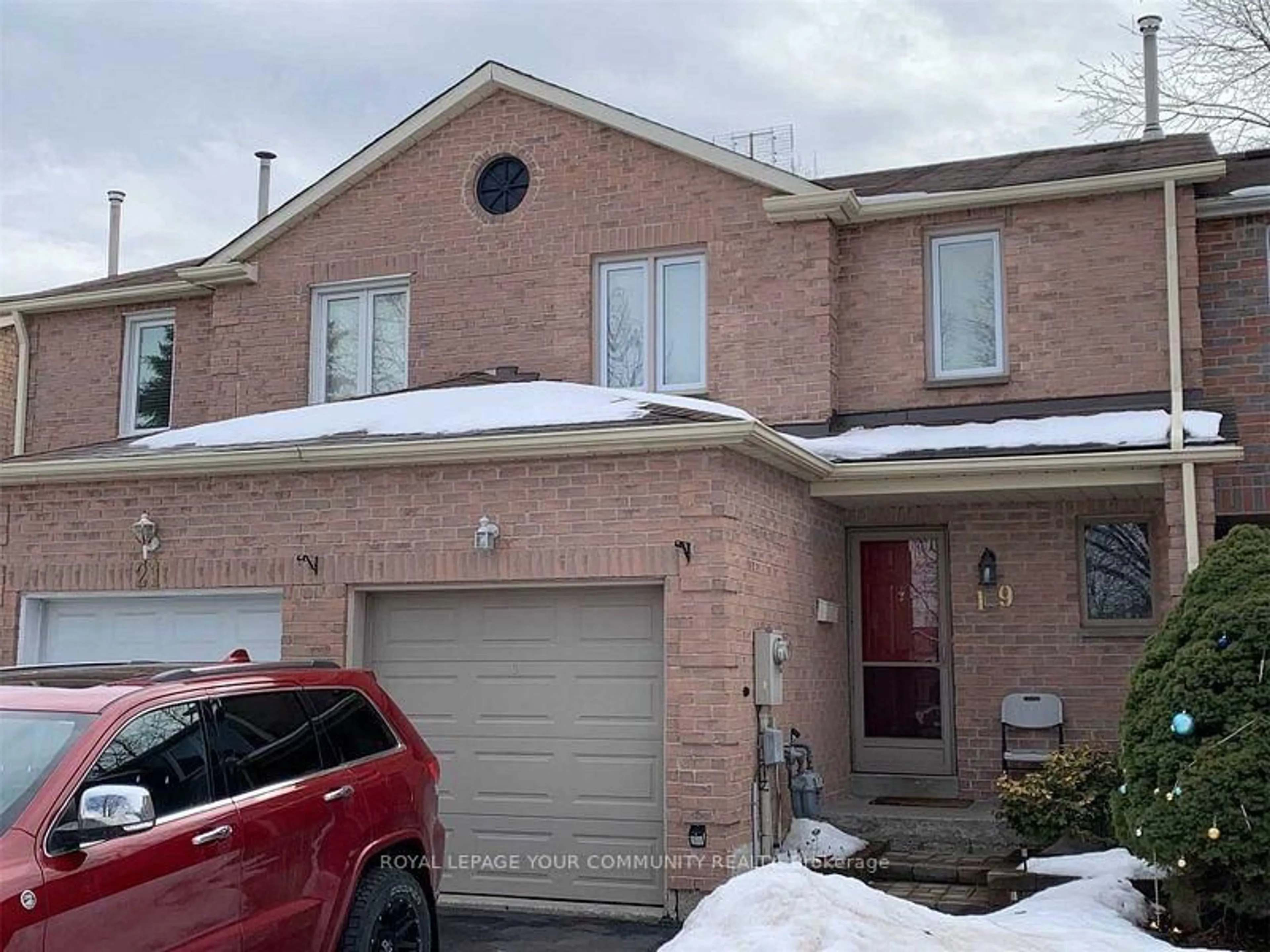 Home with brick exterior material, street for 19 Moonlight Lane, Richmond Hill Ontario L4C 8K1