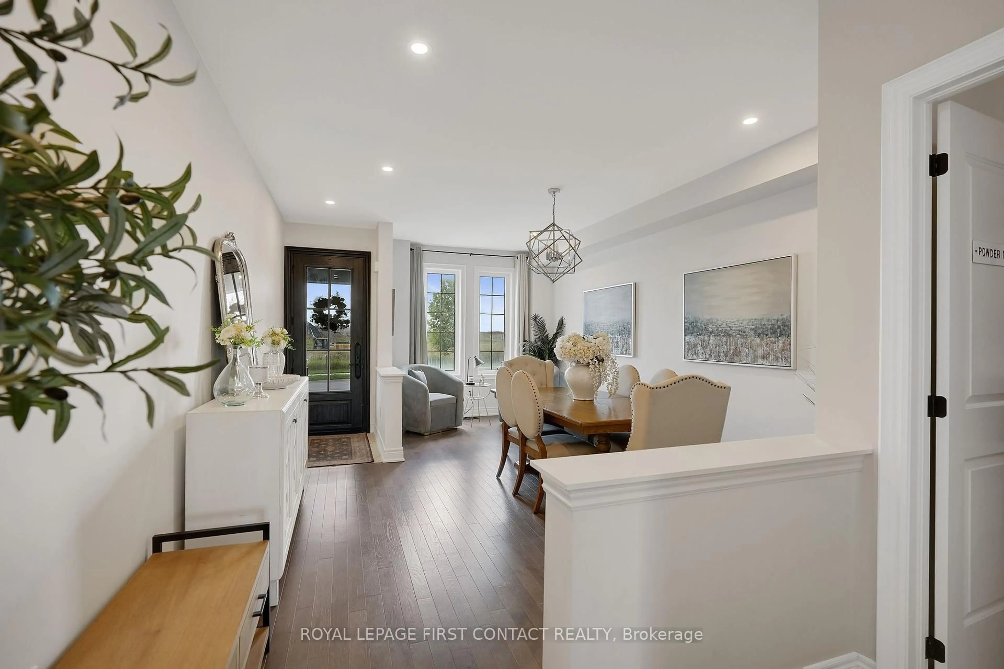 Open concept kitchen, unknown for 241 Jim Mortson Dr, East Gwillimbury Ontario L9N 0Z3