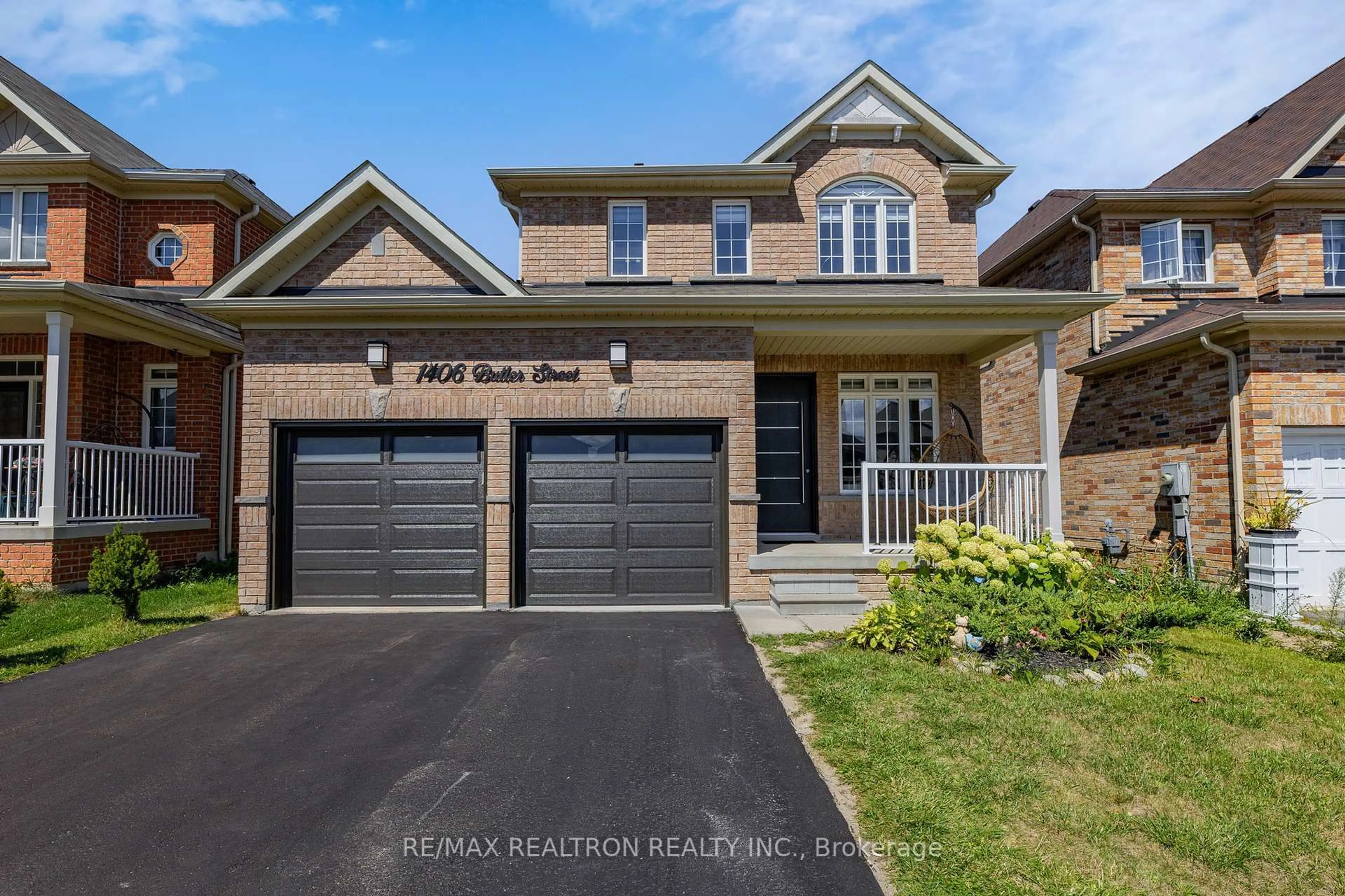 Home with brick exterior material, street for 1406 Butler St, Innisfil Ontario L9S 0H2