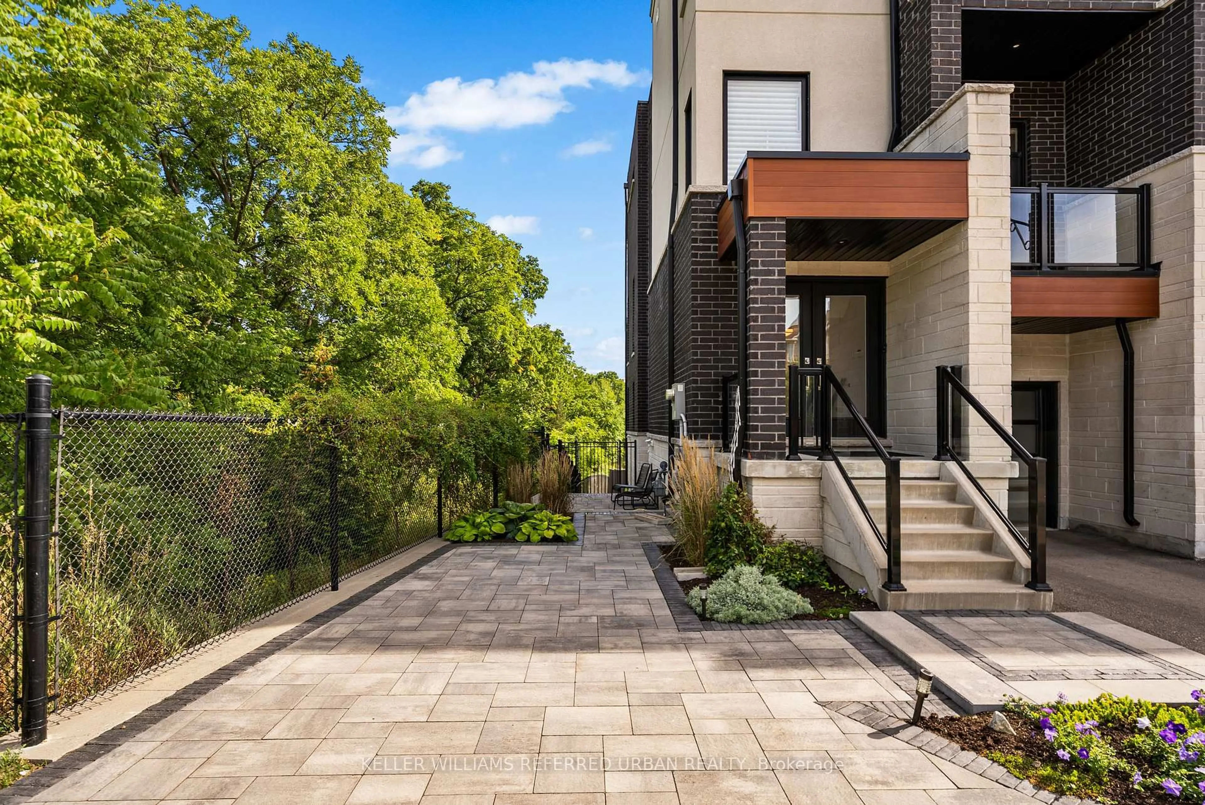 Patio, street for 147 Lebovic Campus Dr, Vaughan Ontario L6A 5A1