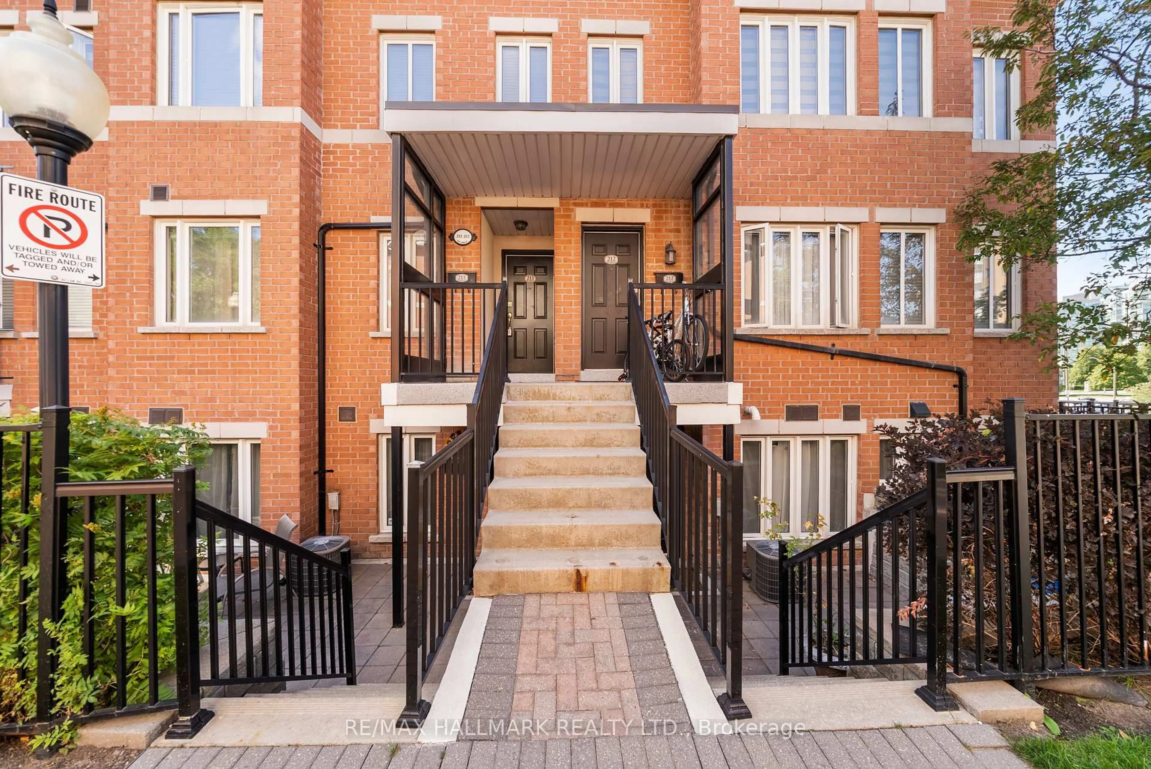 Unknown for 308 John St #213, Markham Ontario L3T 0A7