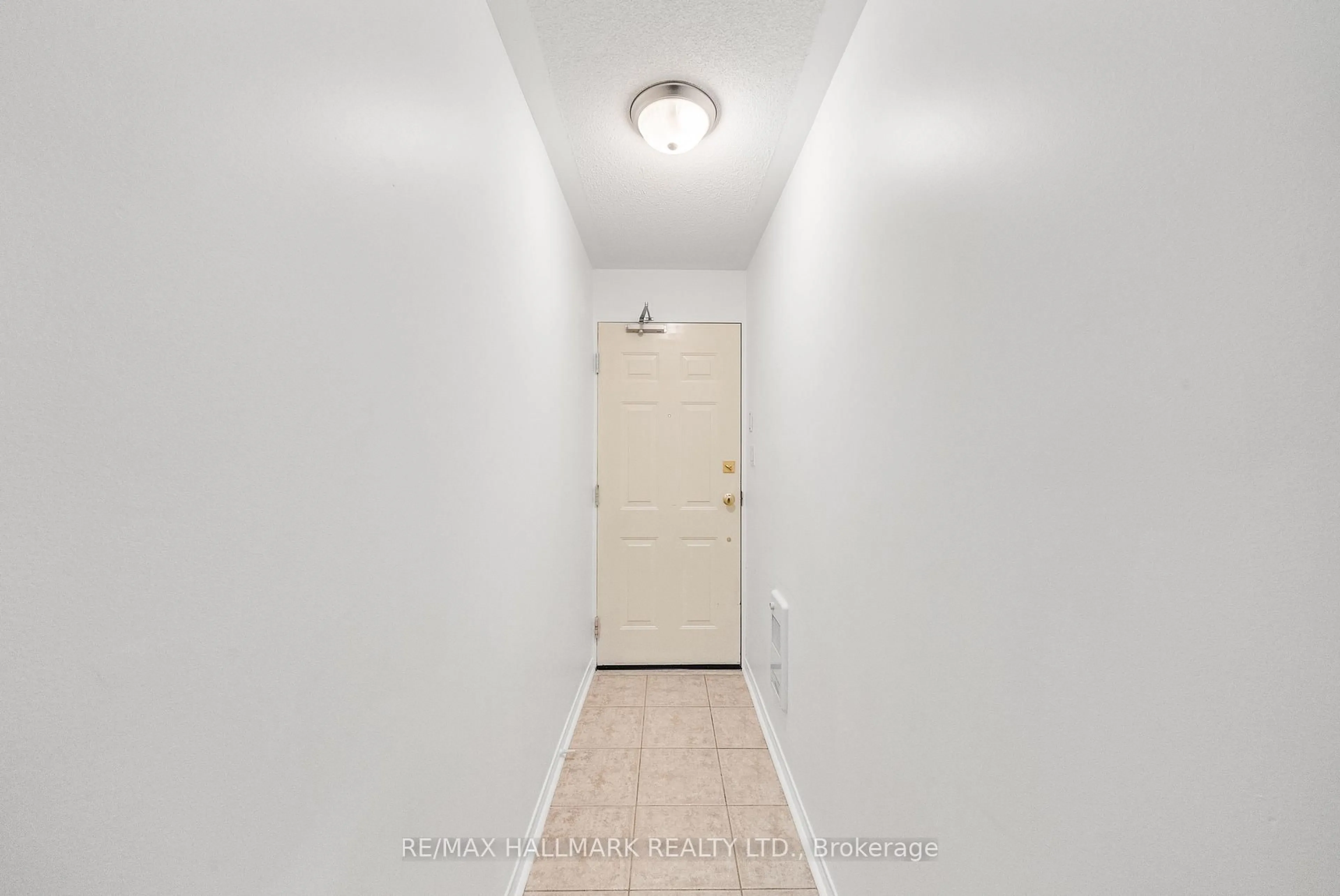 A pic of a room for 308 John St #213, Markham Ontario L3T 0A7