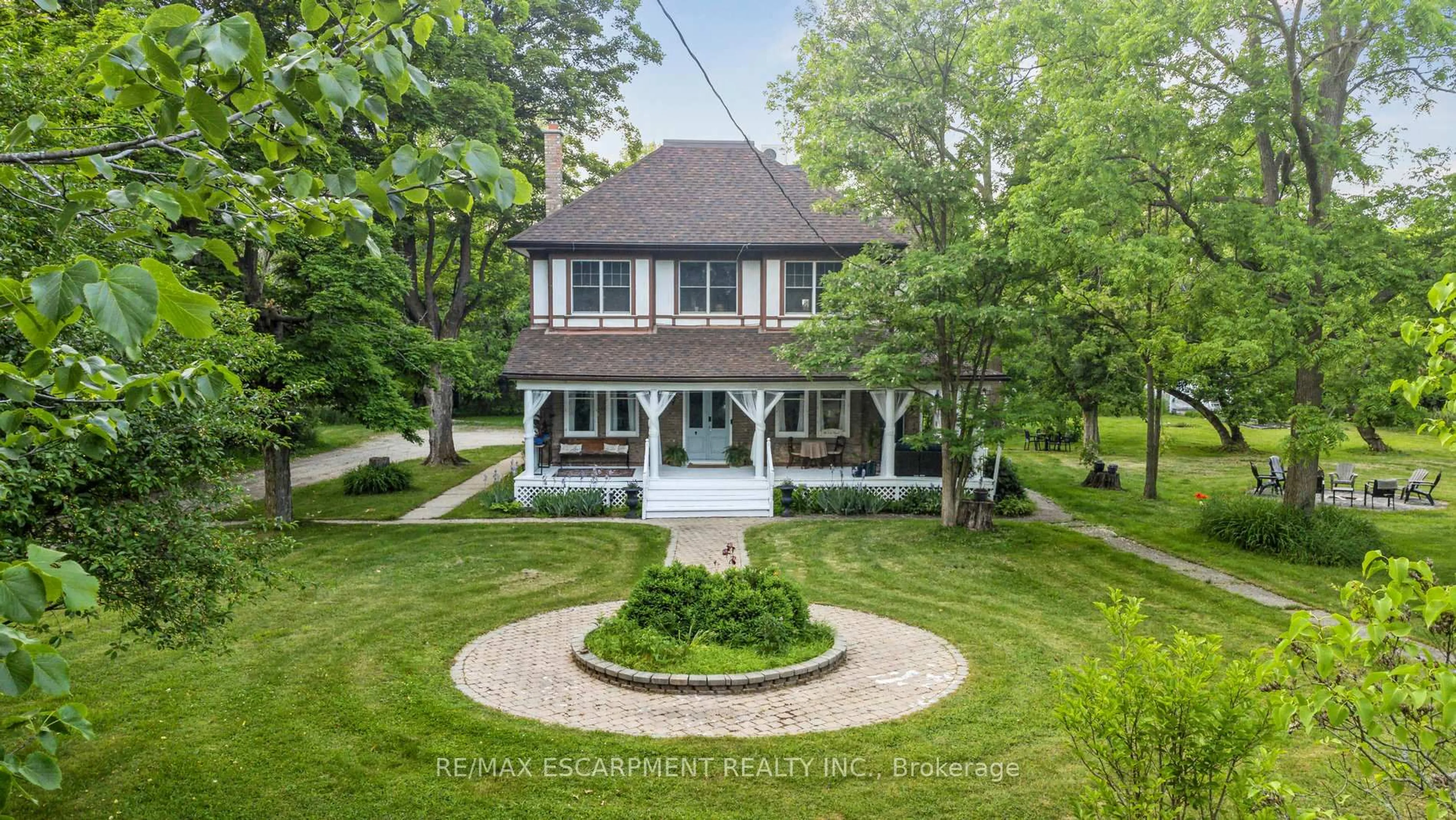 A pic from outside/outdoor area/front of a property/back of a property/a pic from drone, street for 8936 32nd Sdrd, Adjala-Tosorontio Ontario L0M 1K0
