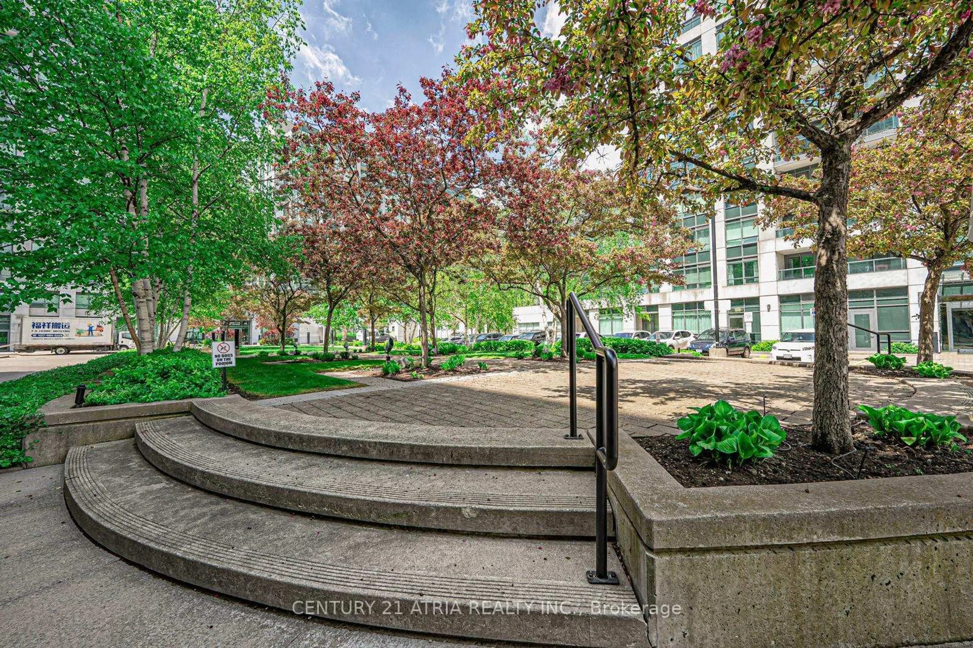 Patio, street for 30 Clegg Rd #801, Markham Ontario L6G 0B4