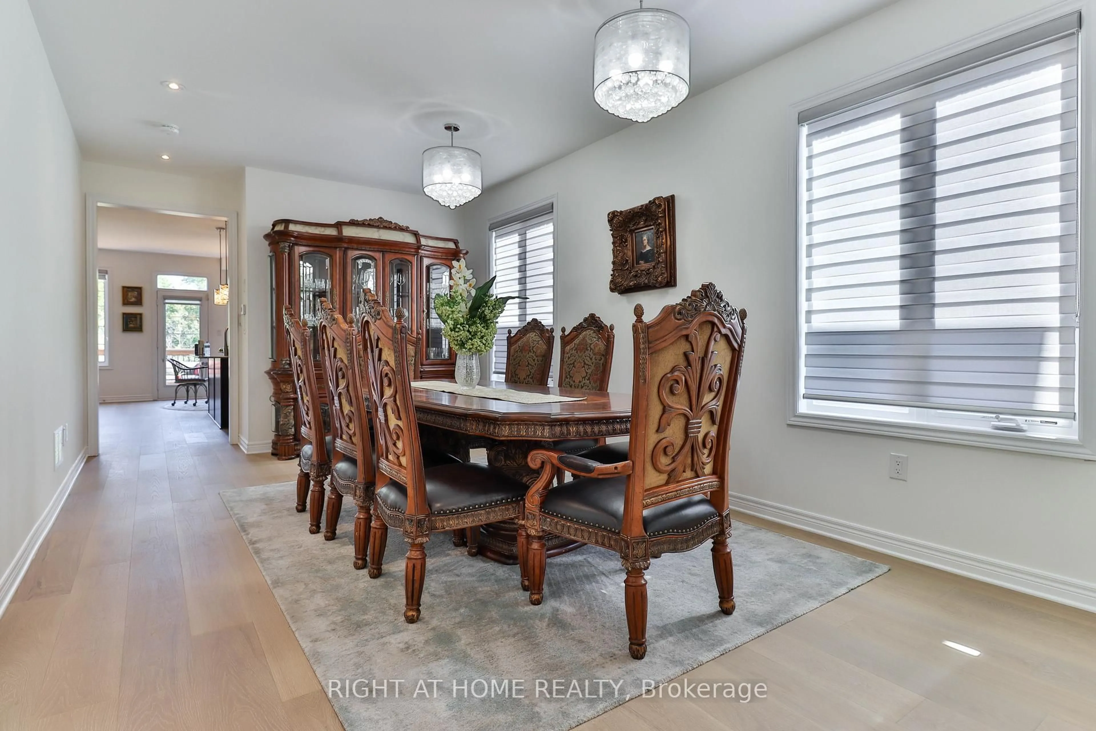 Dining room, unknown for 101 Roy Harper Ave, Aurora Ontario L4G 0V5