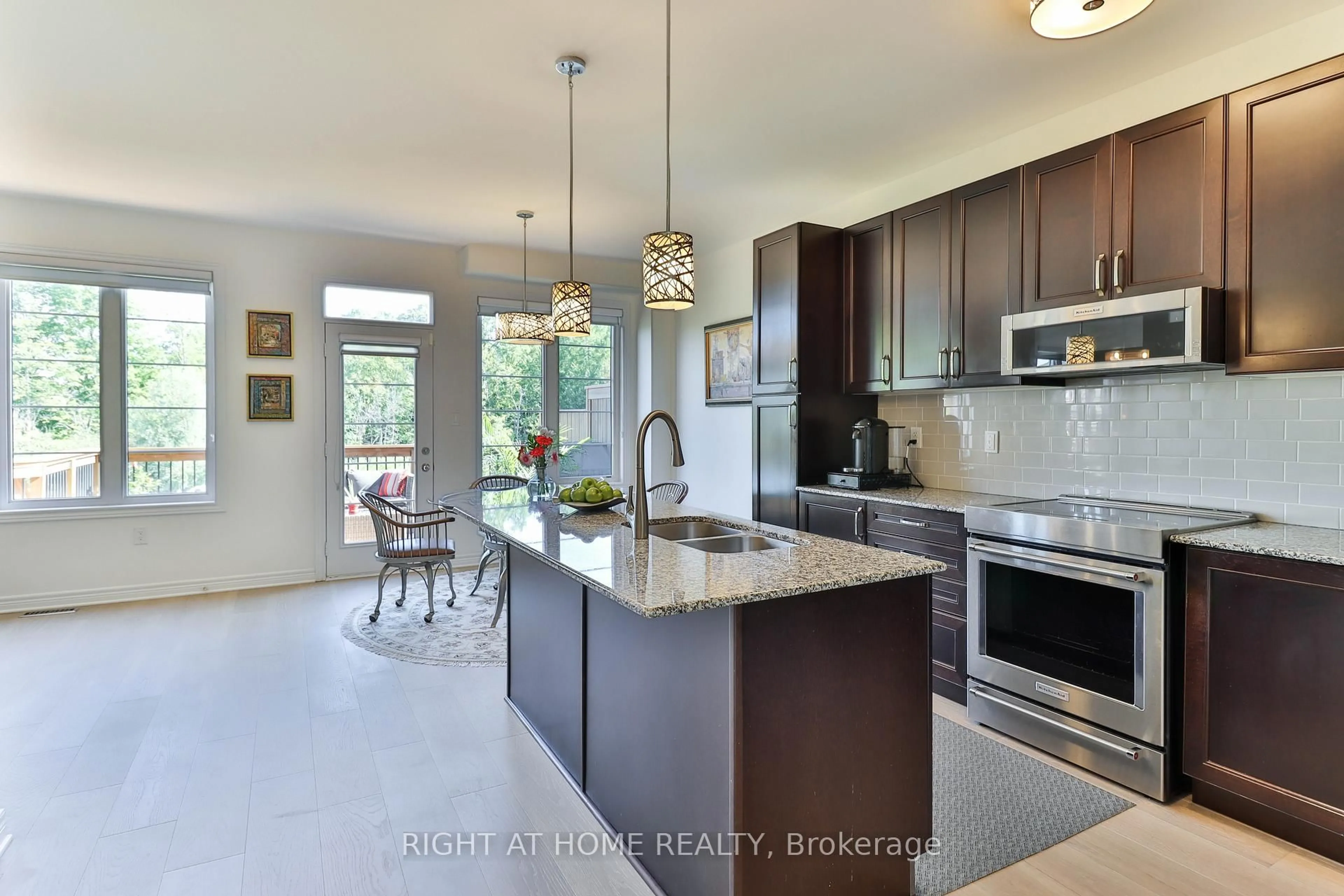 Open concept kitchen, ceramic/tile floor for 101 Roy Harper Ave, Aurora Ontario L4G 0V5
