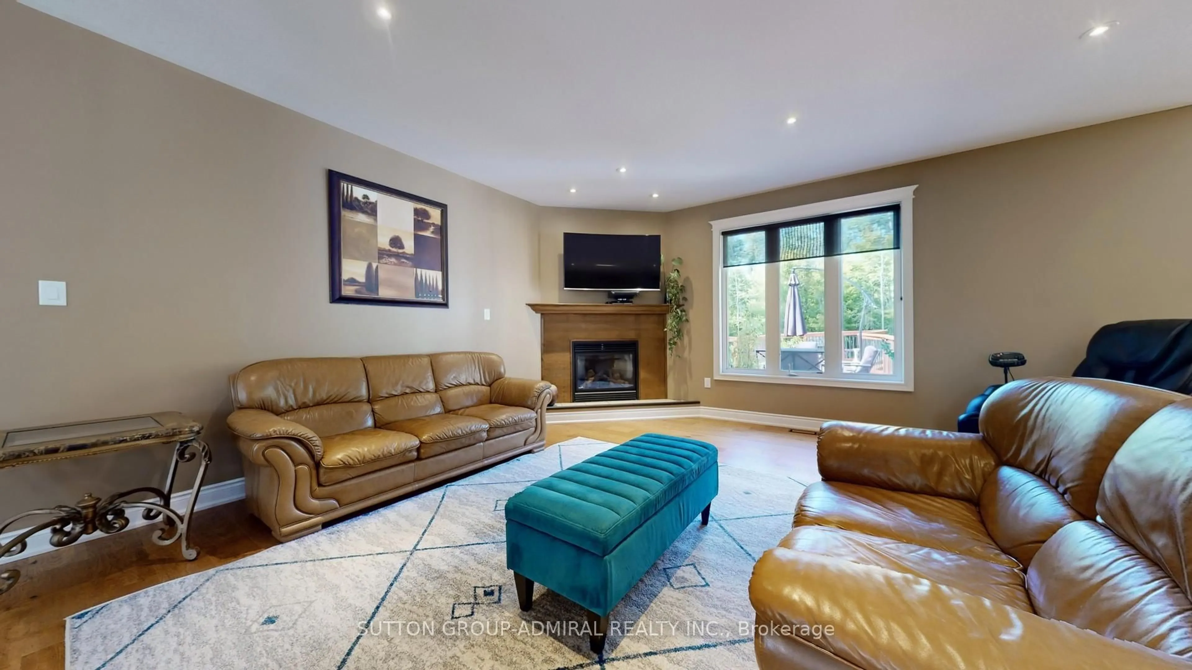 Living room with furniture, unknown for 8430 Tosorontio Side Road 20th, Adjala-Tosorontio Ontario L0M 1M0