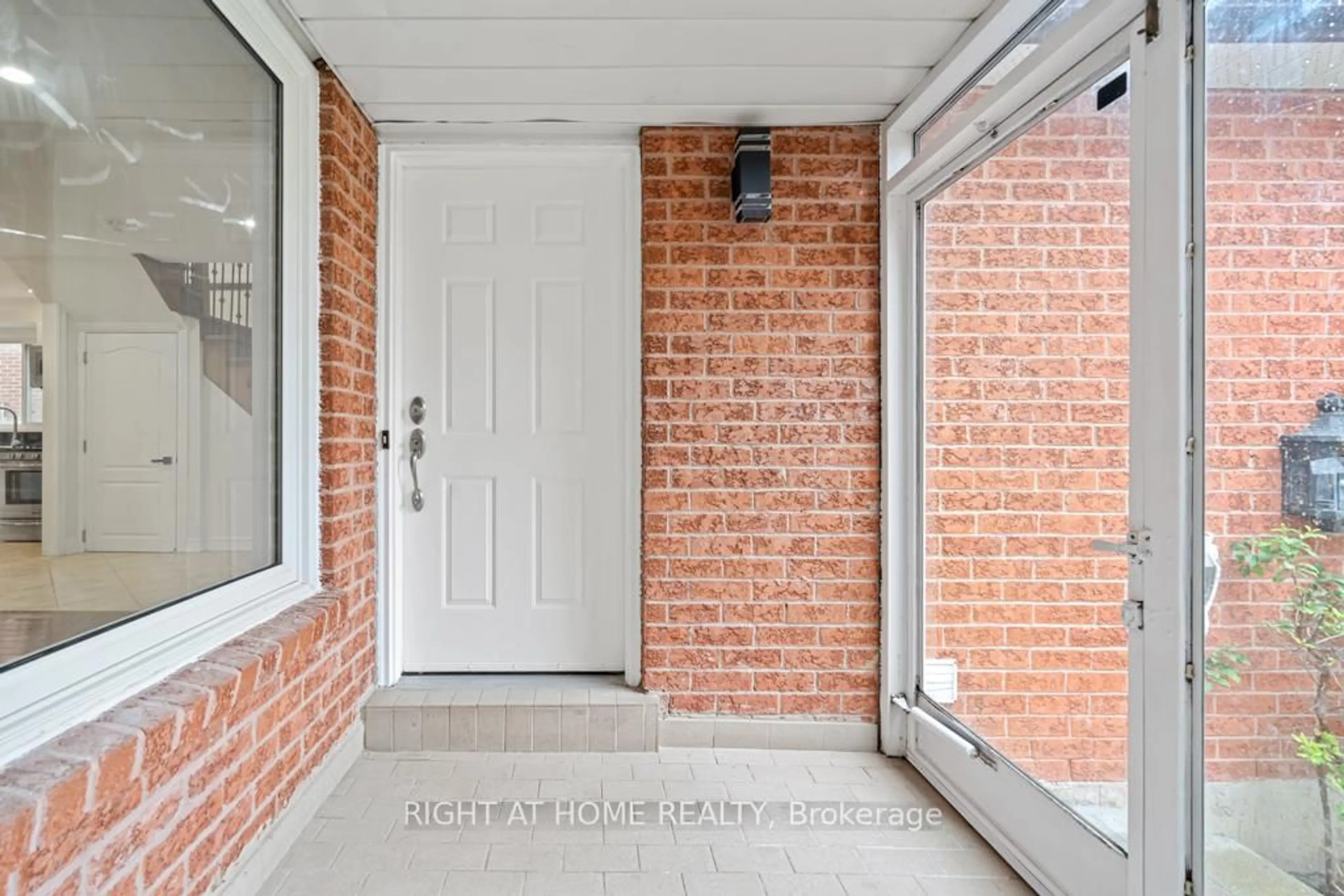 Home with brick exterior material, street for 173 Kersey Cres, Richmond Hill Ontario L4C 8X7