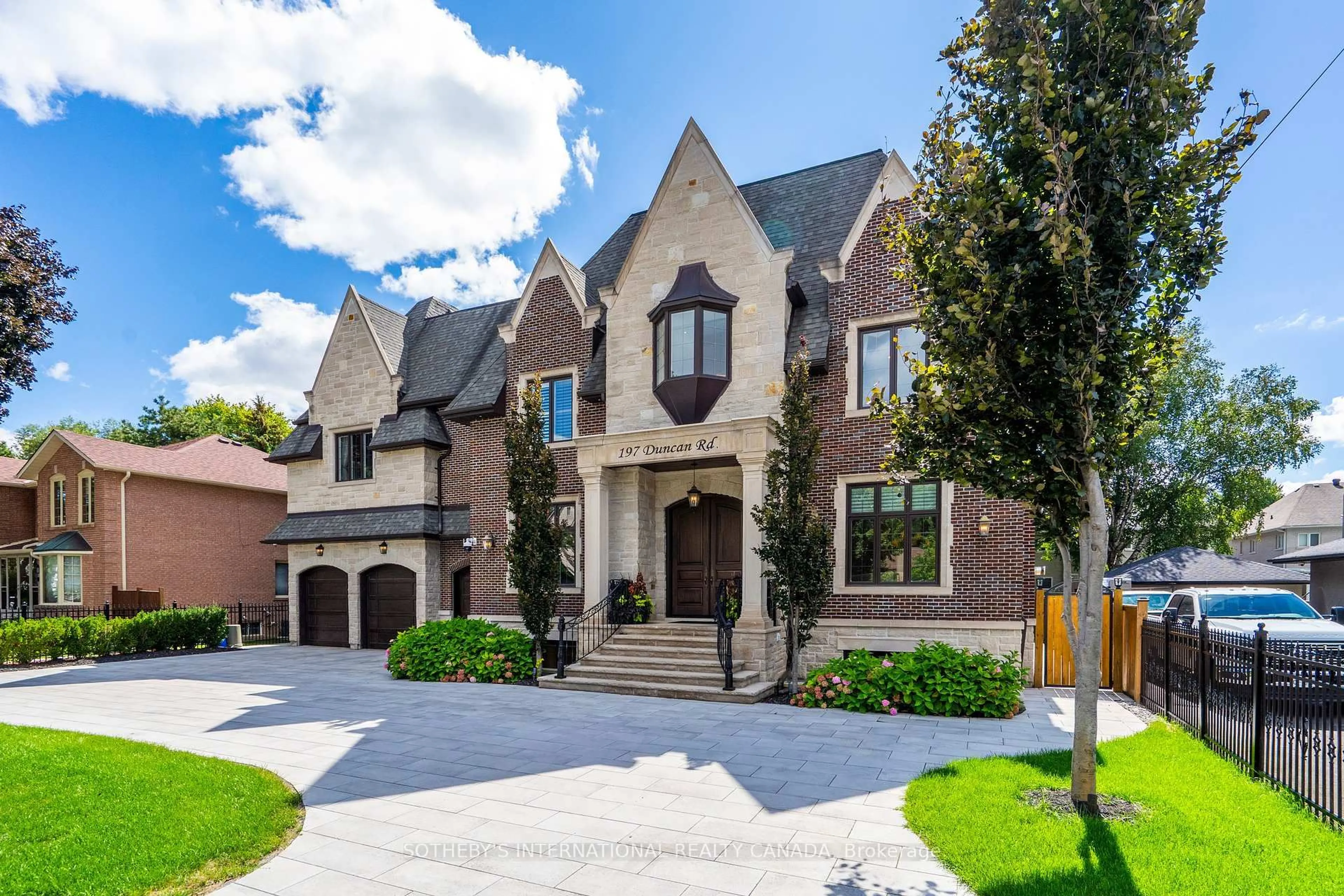 Home with brick exterior material, street for 197 duncan Rd, Richmond Hill Ontario L4C 6J6