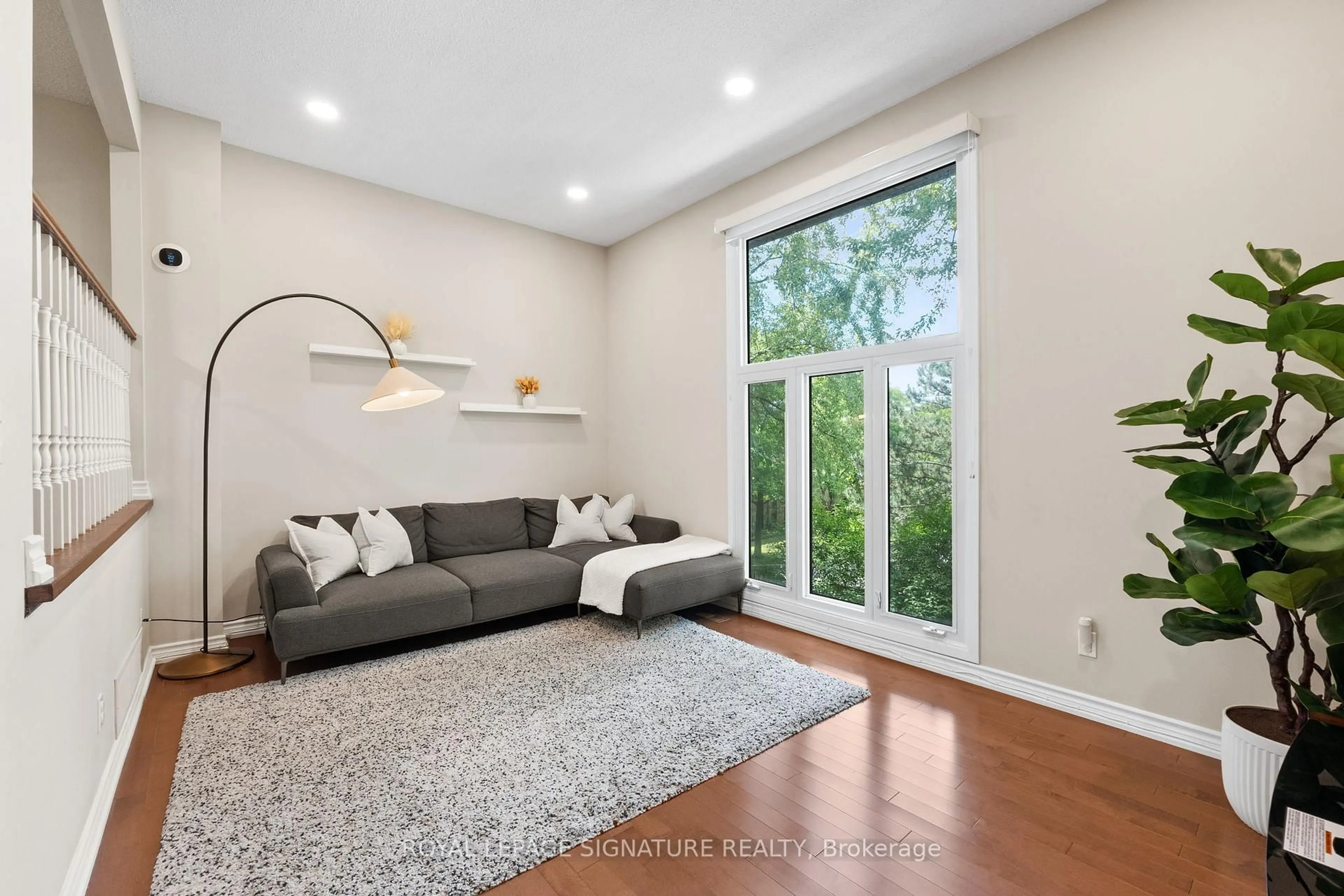 Living room with furniture, unknown for 10 Thatcher's Mill Way, Markham Ontario L3P 3T3