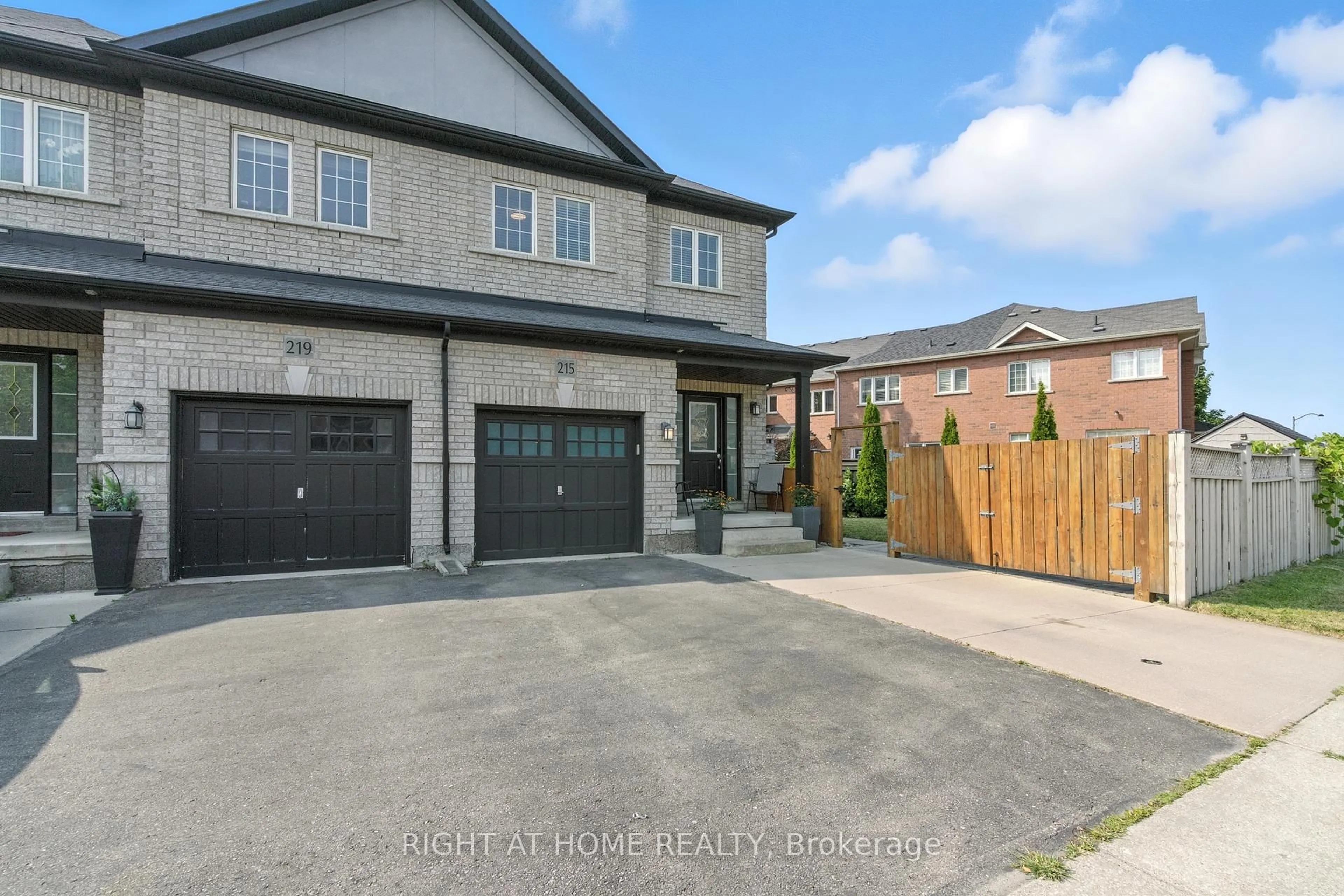 Unknown for 215 Canada Dr, Vaughan Ontario L4H 0K2