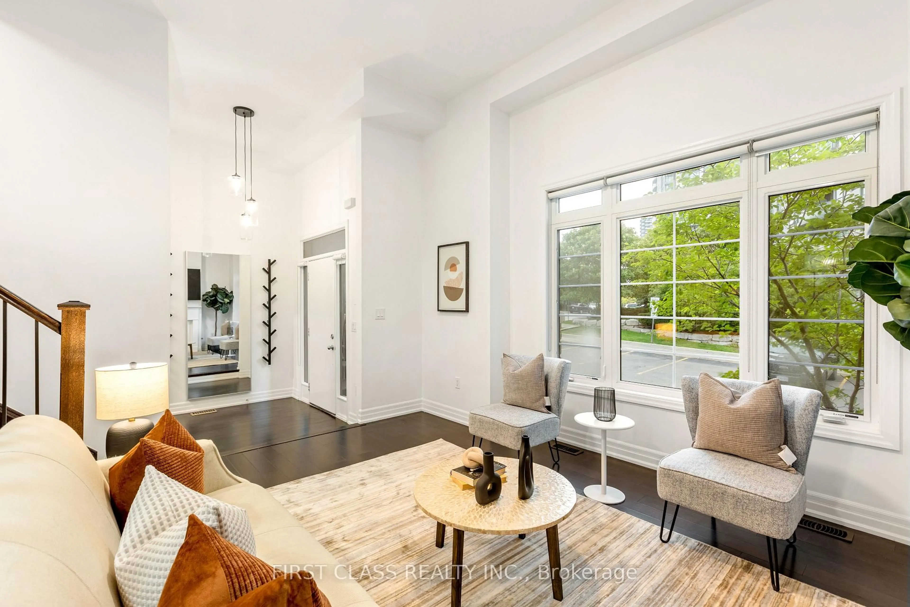 Indoor entryway for 80 North Park Rd #15, Vaughan Ontario L4J 0G8