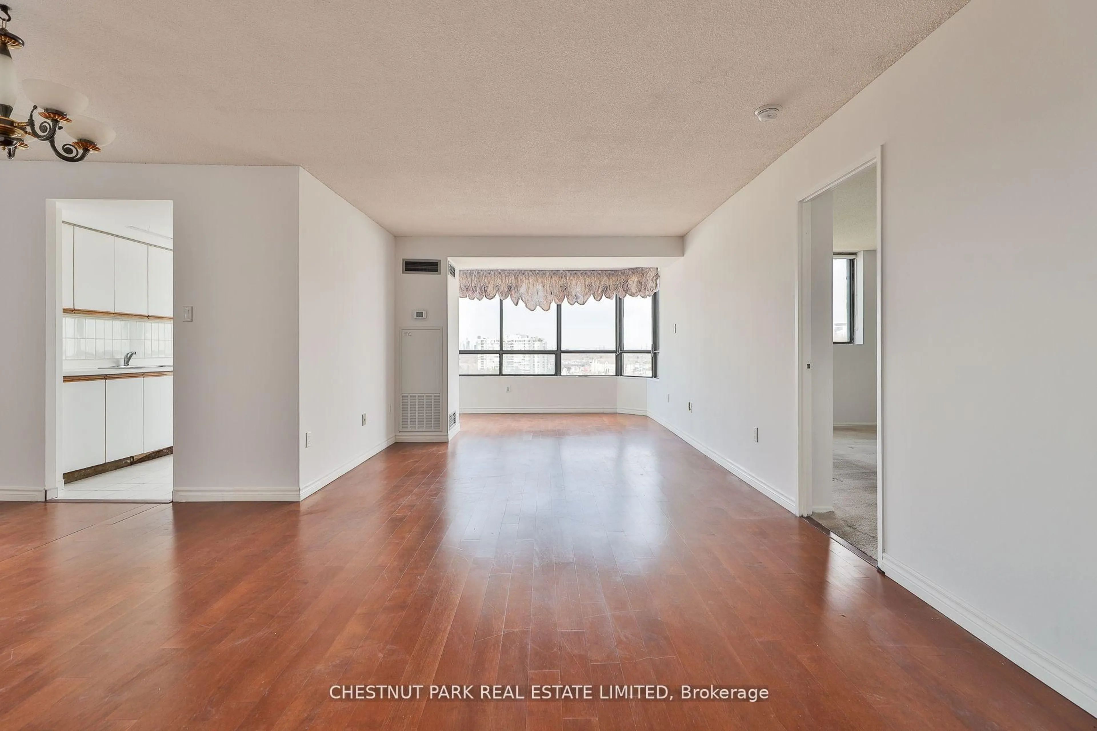 A pic of a room for 7601 Bathurst St #1109, Vaughan Ontario L4J 4H5