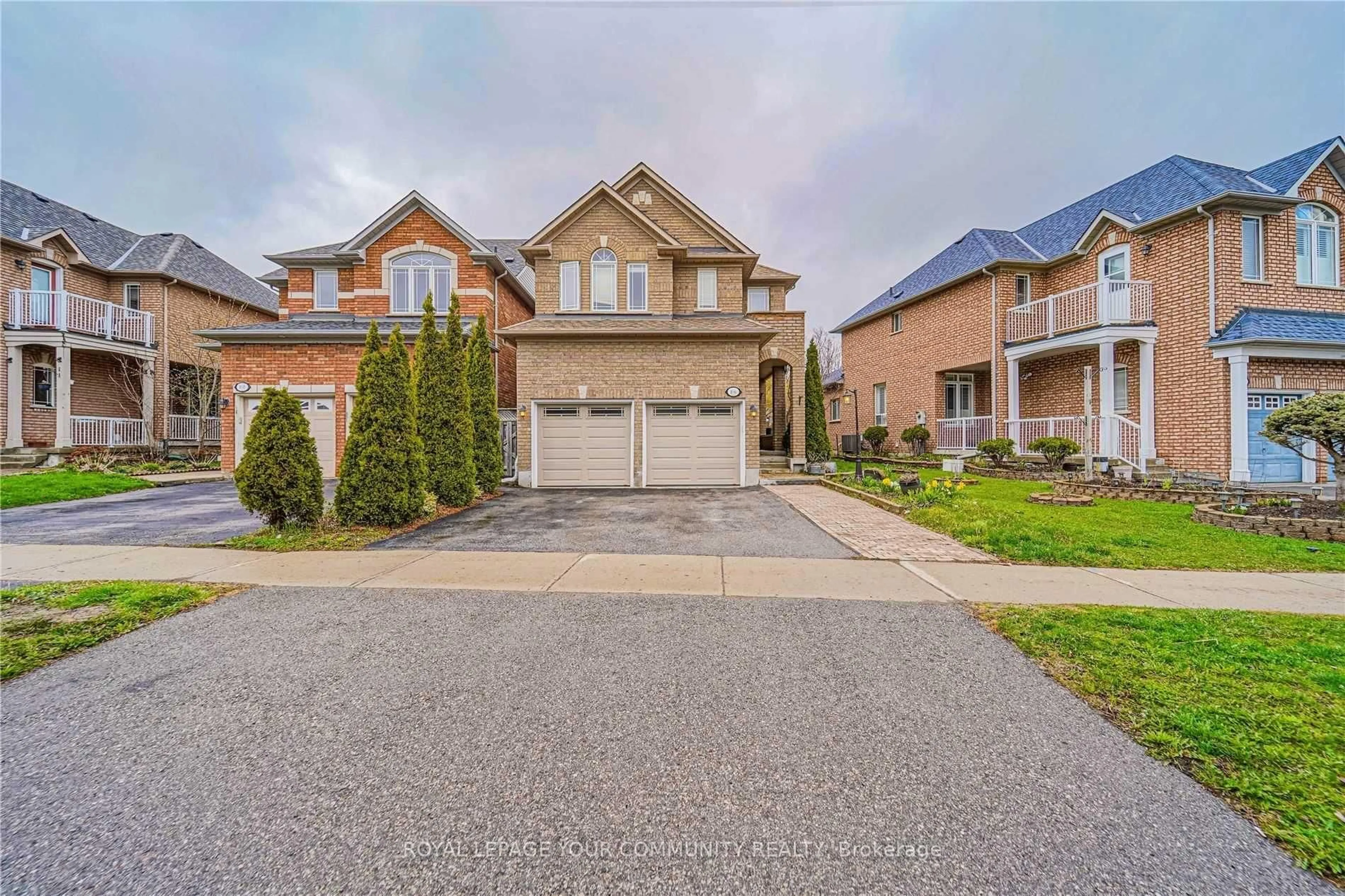 Home with brick exterior material, street for 106 Snowy Meadow Ave, Richmond Hill Ontario L4E 3X8