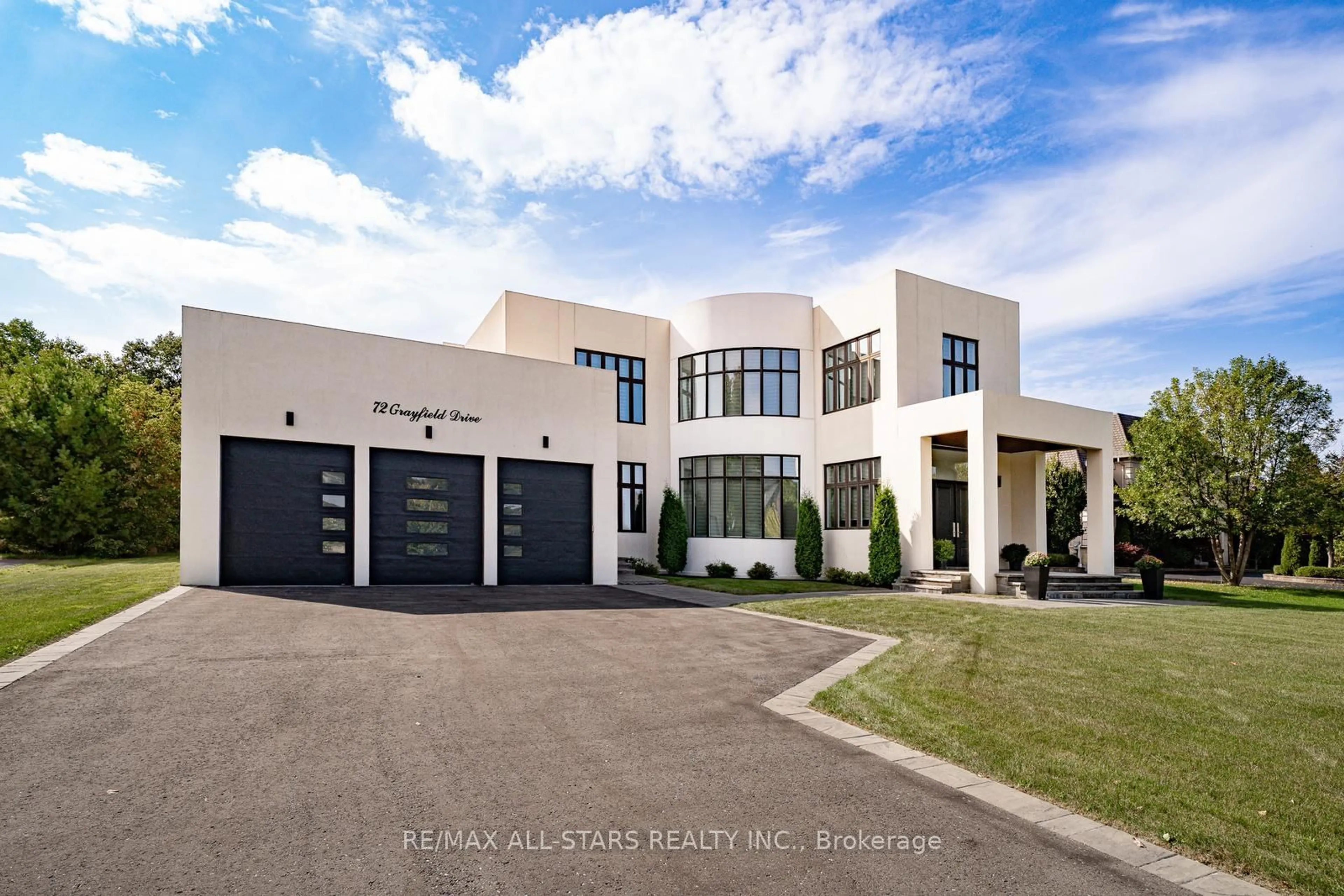 Unknown for 72 Grayfield Dr, Whitchurch-Stouffville Ontario L4A 0B1