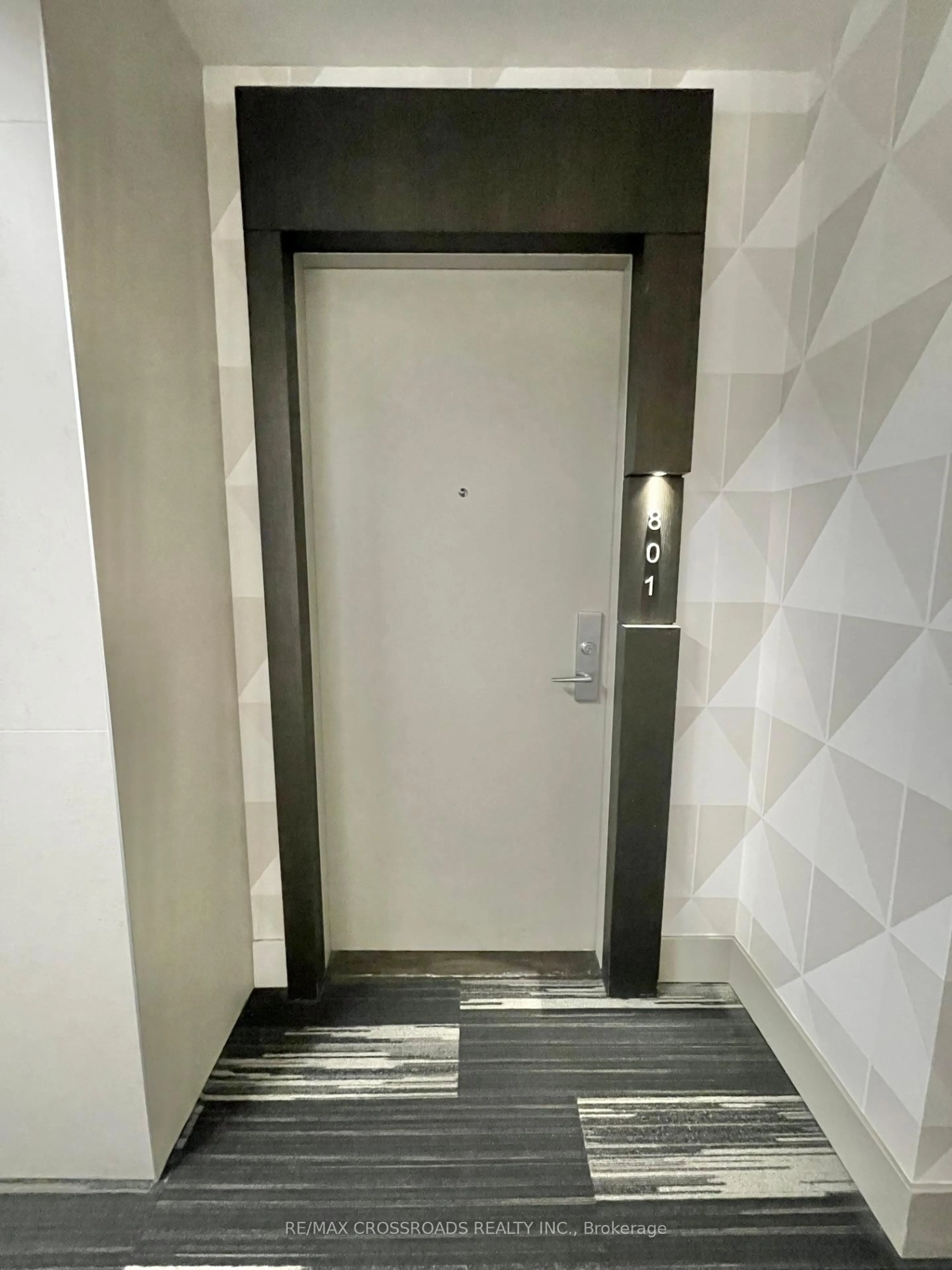 Indoor foyer for 180 Enterprise Blvd #801, Markham Ontario L6G 1B3