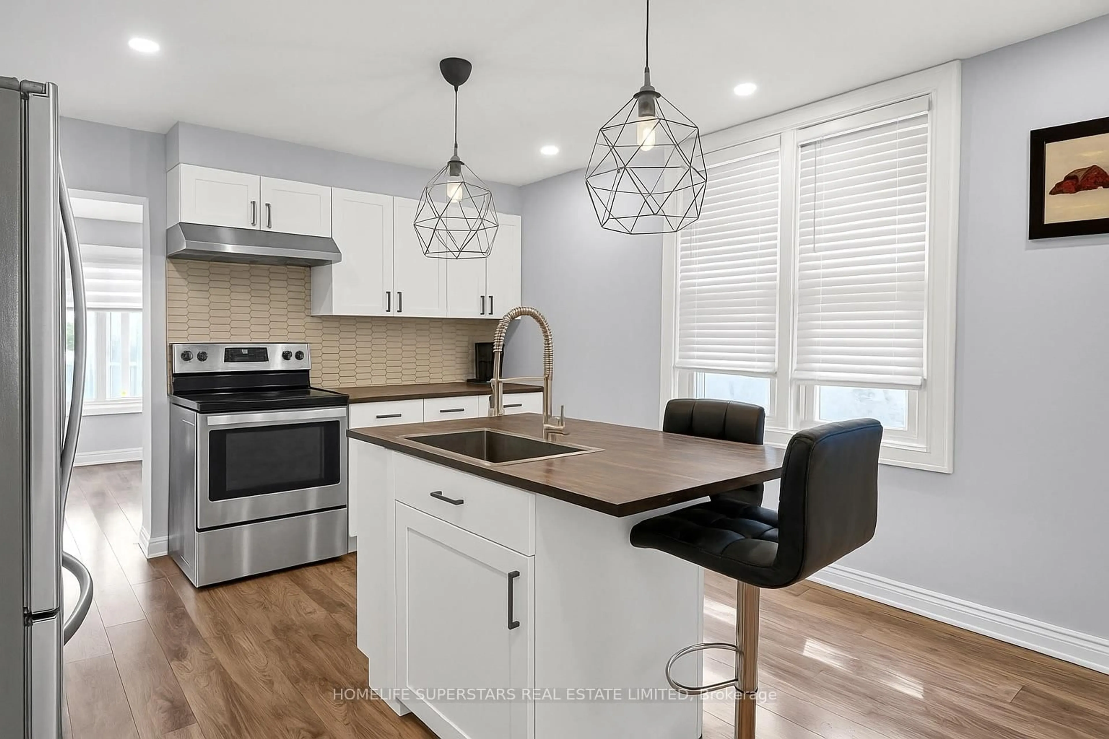 Open concept kitchen, unknown for 21023 Dalton Rd, Georgina Ontario L0E 1L0