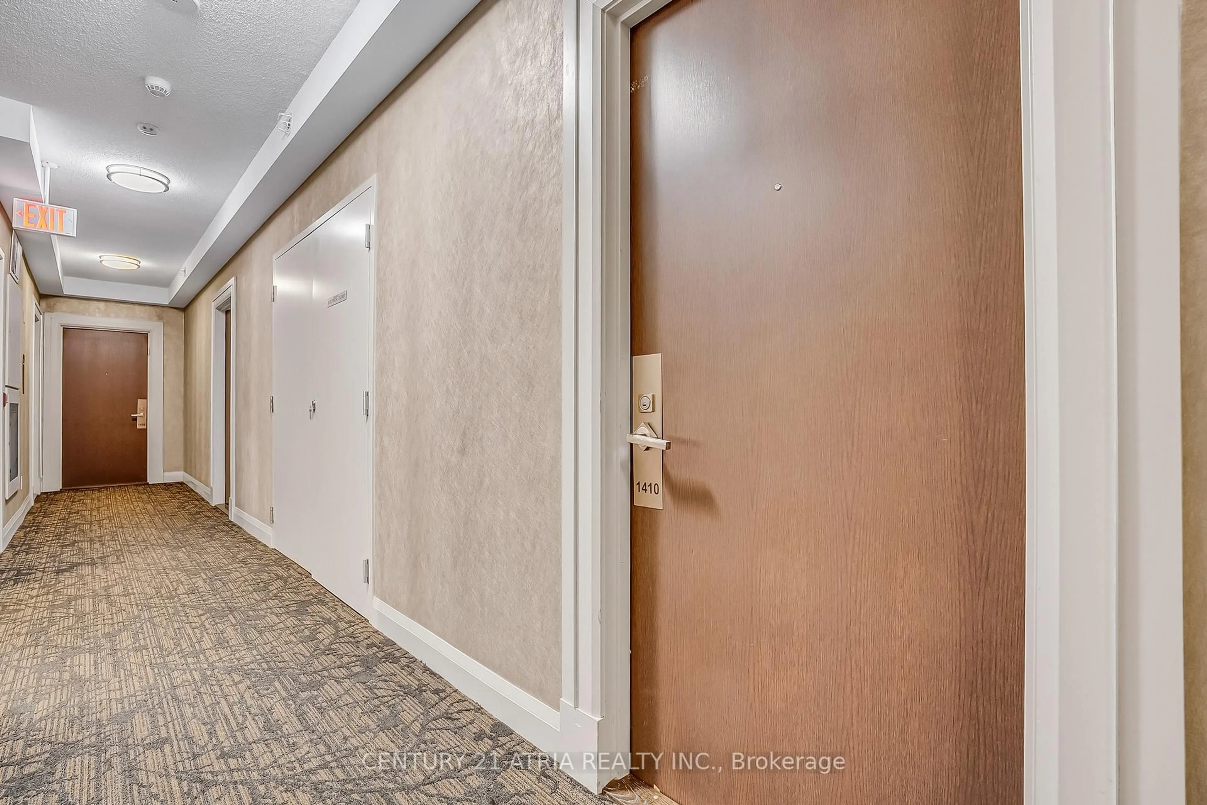 Indoor foyer for 75 North Park Rd #1410, Vaughan Ontario L4J 0H8