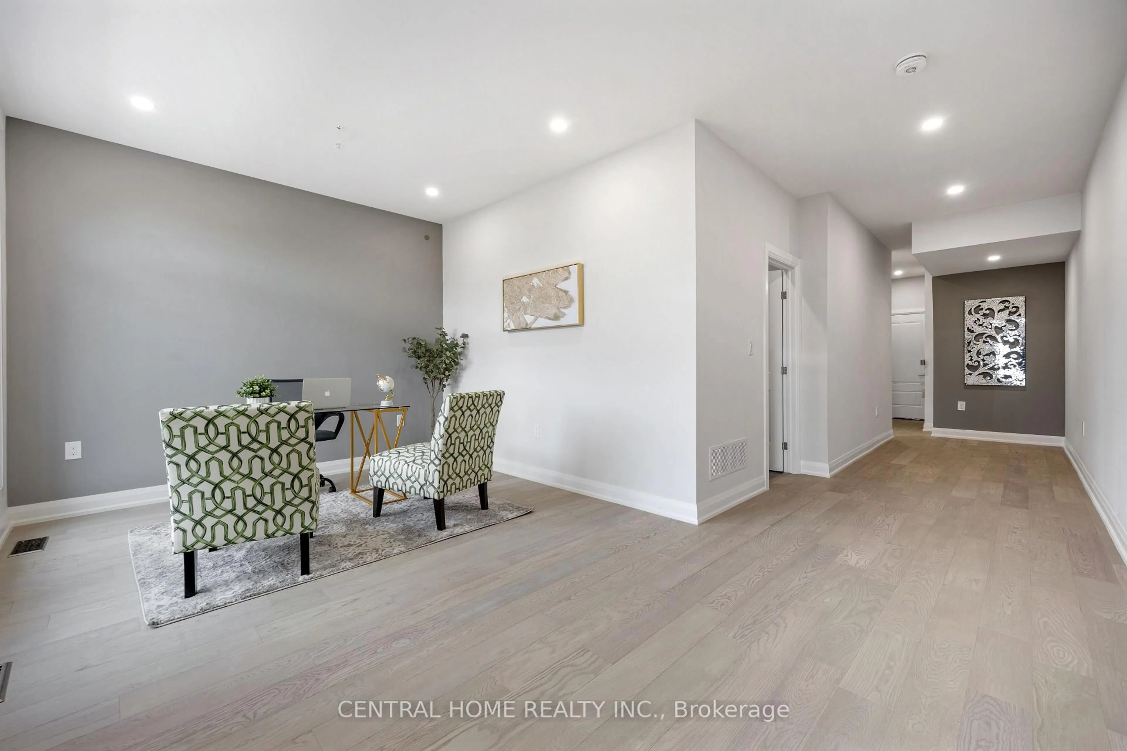 Indoor entryway for 2946 Elgin Mills Rd, Markham Ontario L6C 1K9
