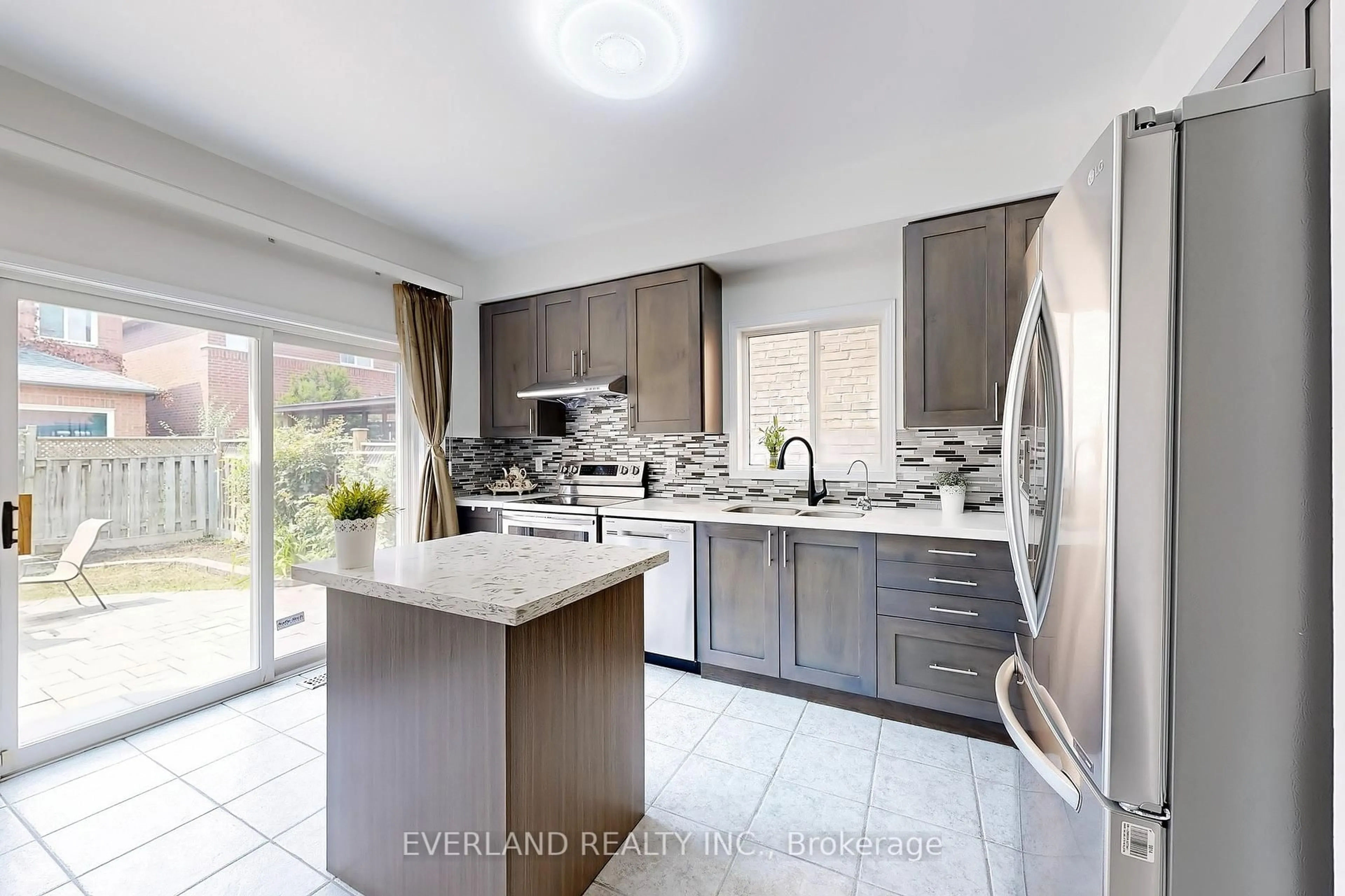 Unknown for 118 Orchard Hill Blvd, Markham Ontario L6C 2M4