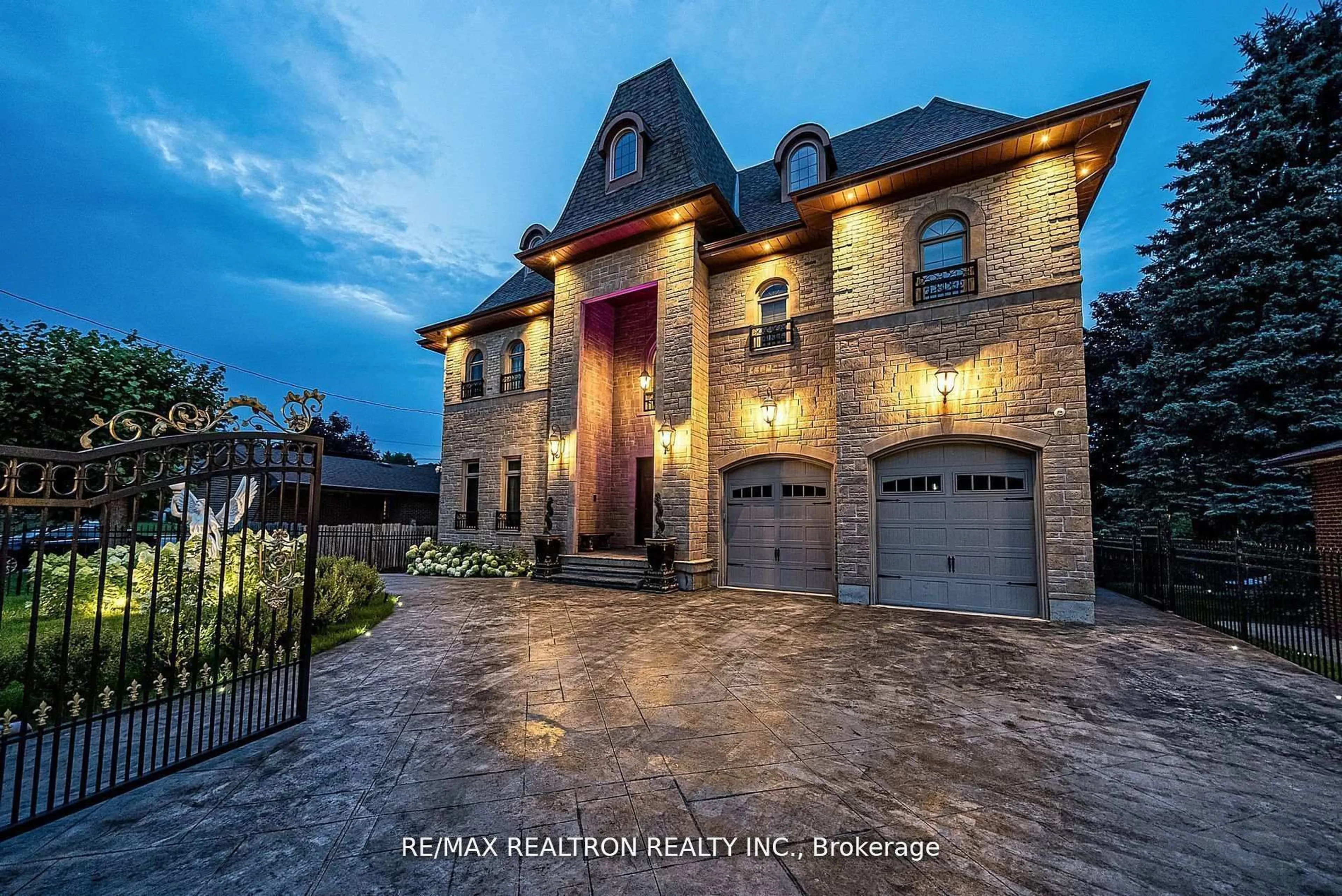 Home with brick exterior material, unknown for 63 Walmer Rd, Richmond Hill Ontario L4C 3W9