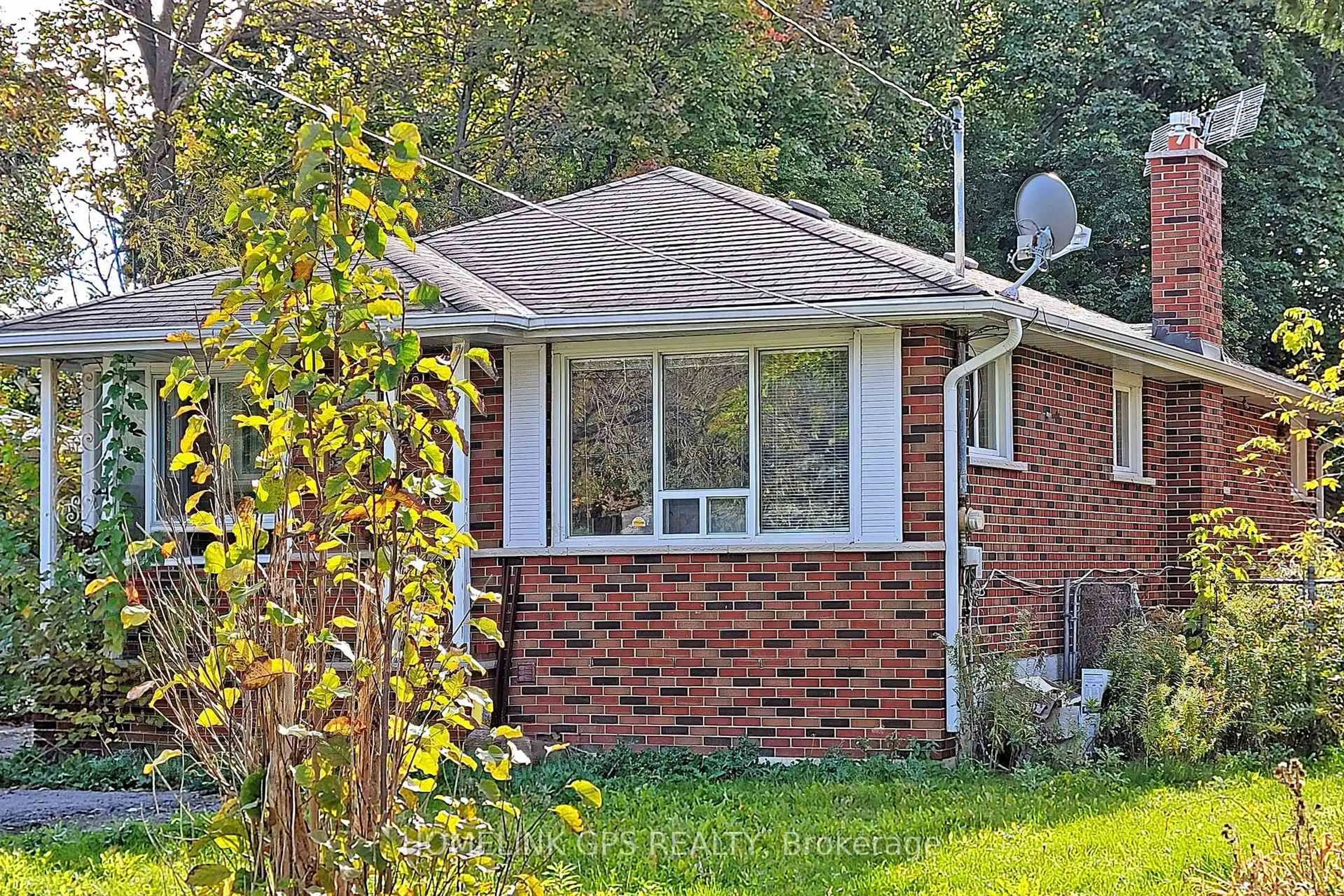 Home with brick exterior material, street for 267 Elgin Mills Rd, Richmond Hill Ontario L4C 4M1