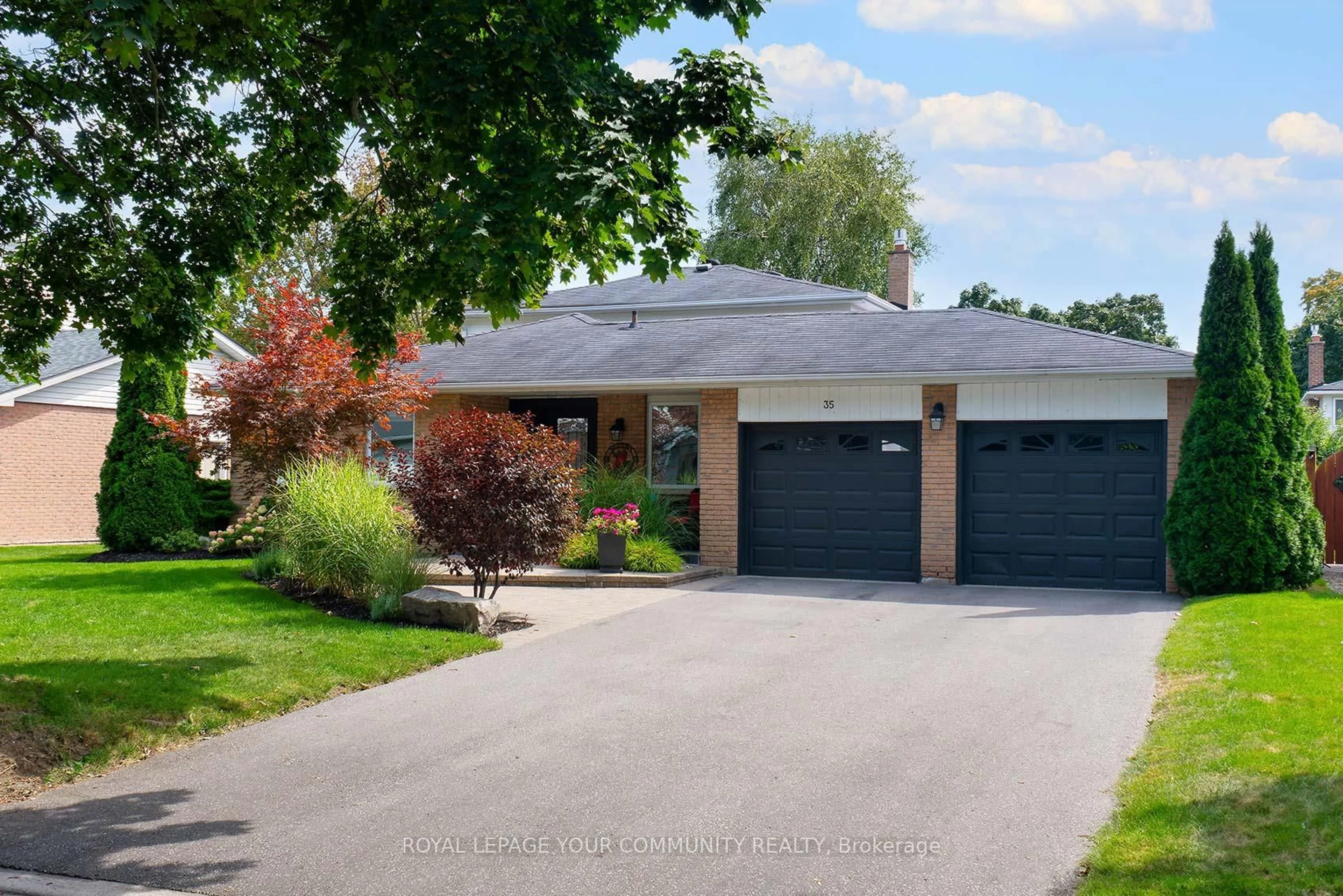 Home with brick exterior material, street for 35 John Dexter Pl, Markham Ontario L3P 3G2