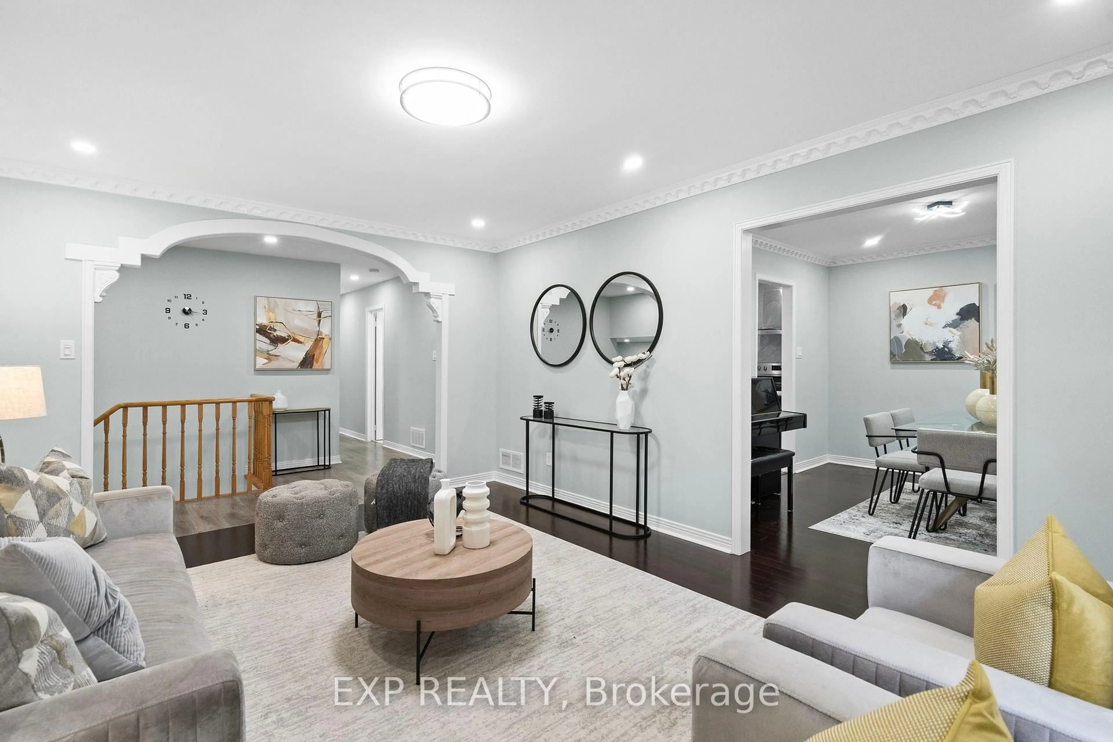Indoor entryway for 16 Milne Lane, Markham Ontario L3P 1C7