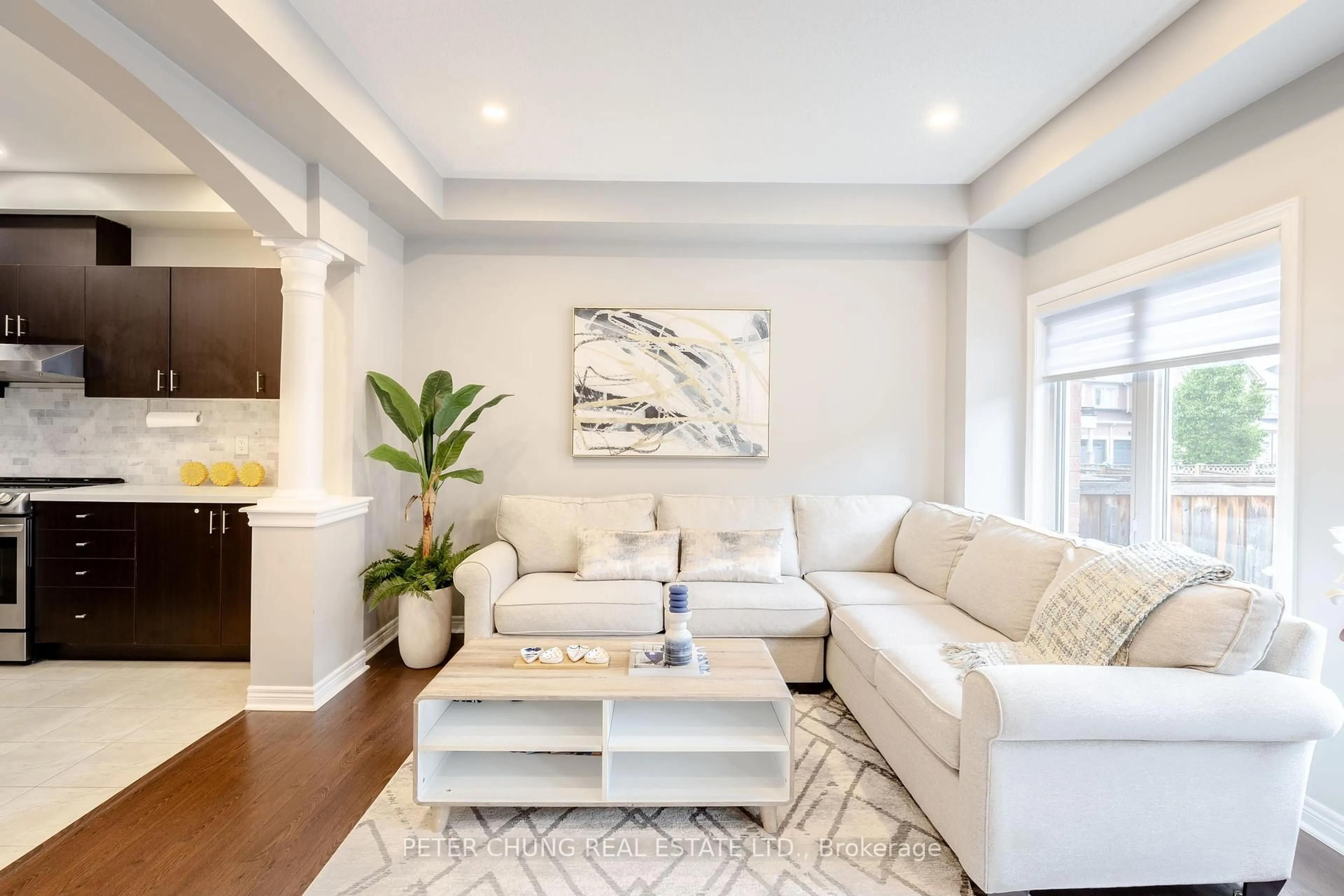 Living room with furniture, unknown for 29 Upper Greensborough Dr, Markham Ontario L6E 0R4
