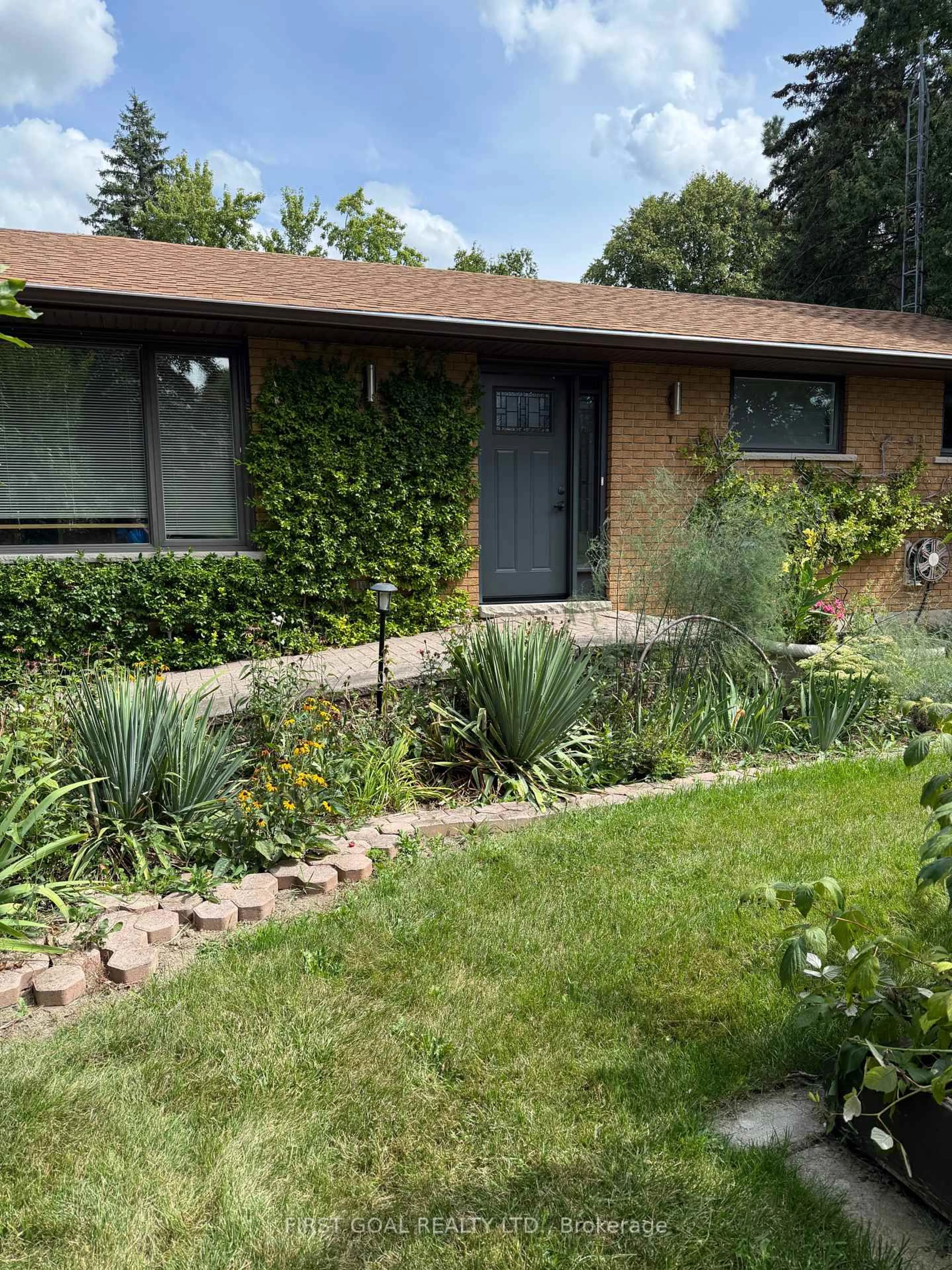 Home with vinyl exterior material, street for 2057 Sideroad 18 Sdrd, New Tecumseth Ontario L0G 1W0
