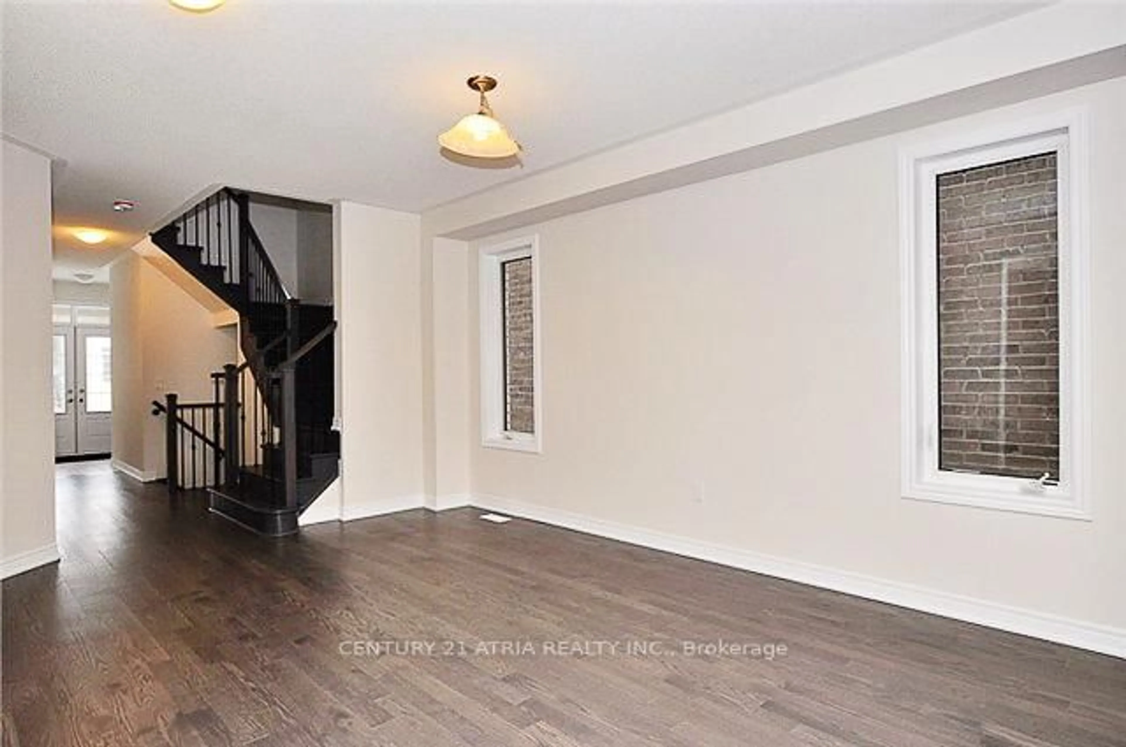 A pic of a room for 4 Applegate Dr, East Gwillimbury Ontario L9N 0R2
