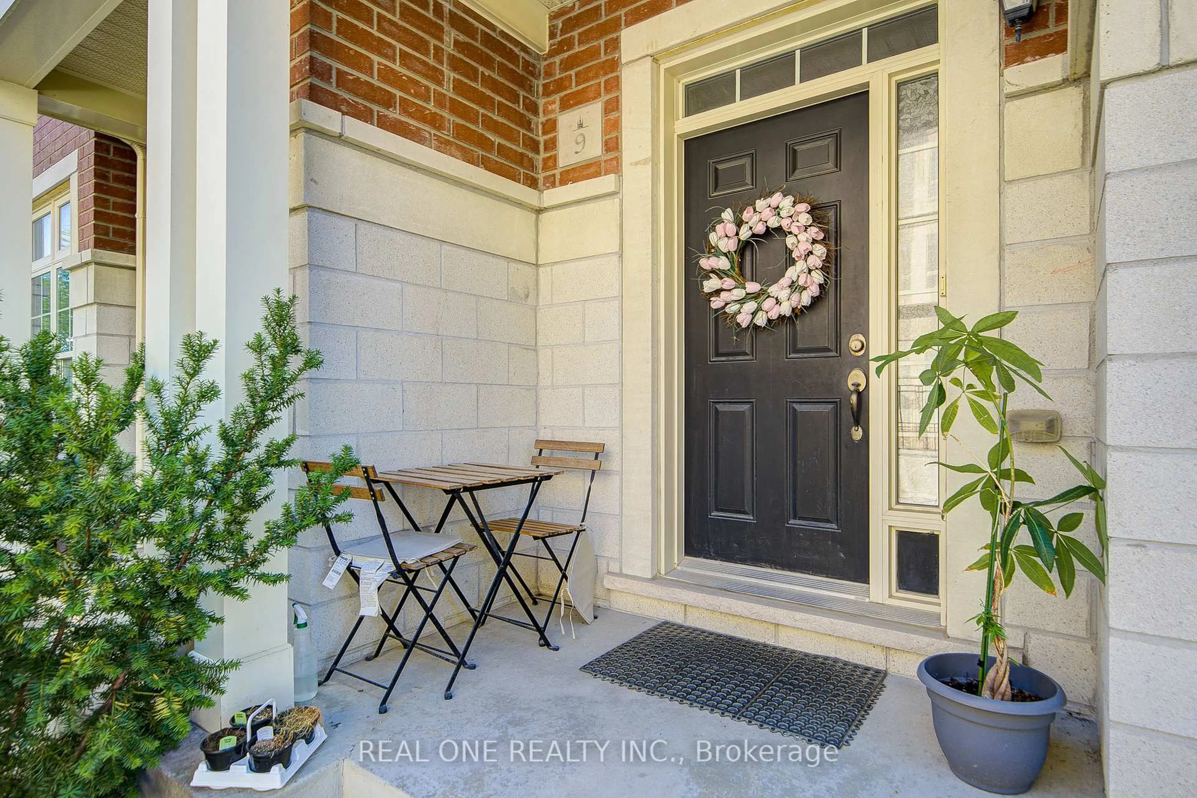 Indoor entryway for 9 Ruskov Lane, Markham Ontario L6C 0P1